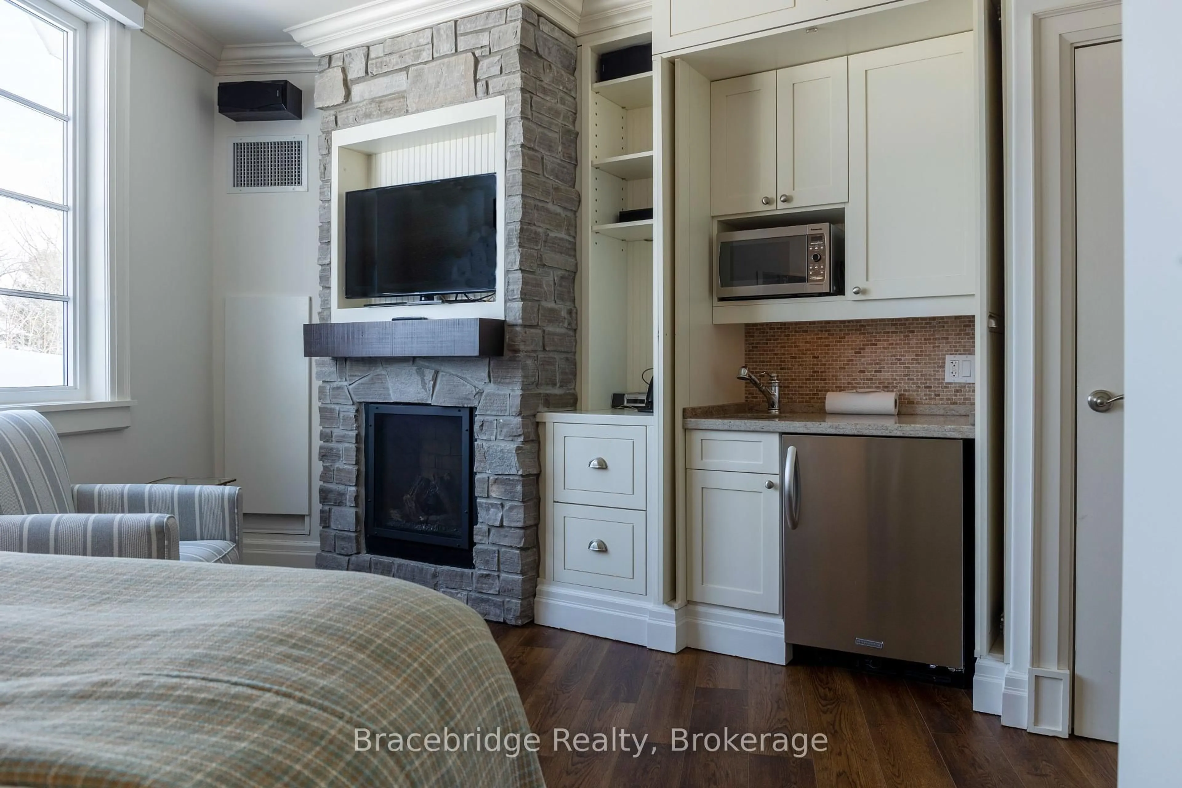 A pic of a room for 1869 Muskoka 118 Highway #L205-B1, Muskoka Lakes Ontario P1L 1W8
