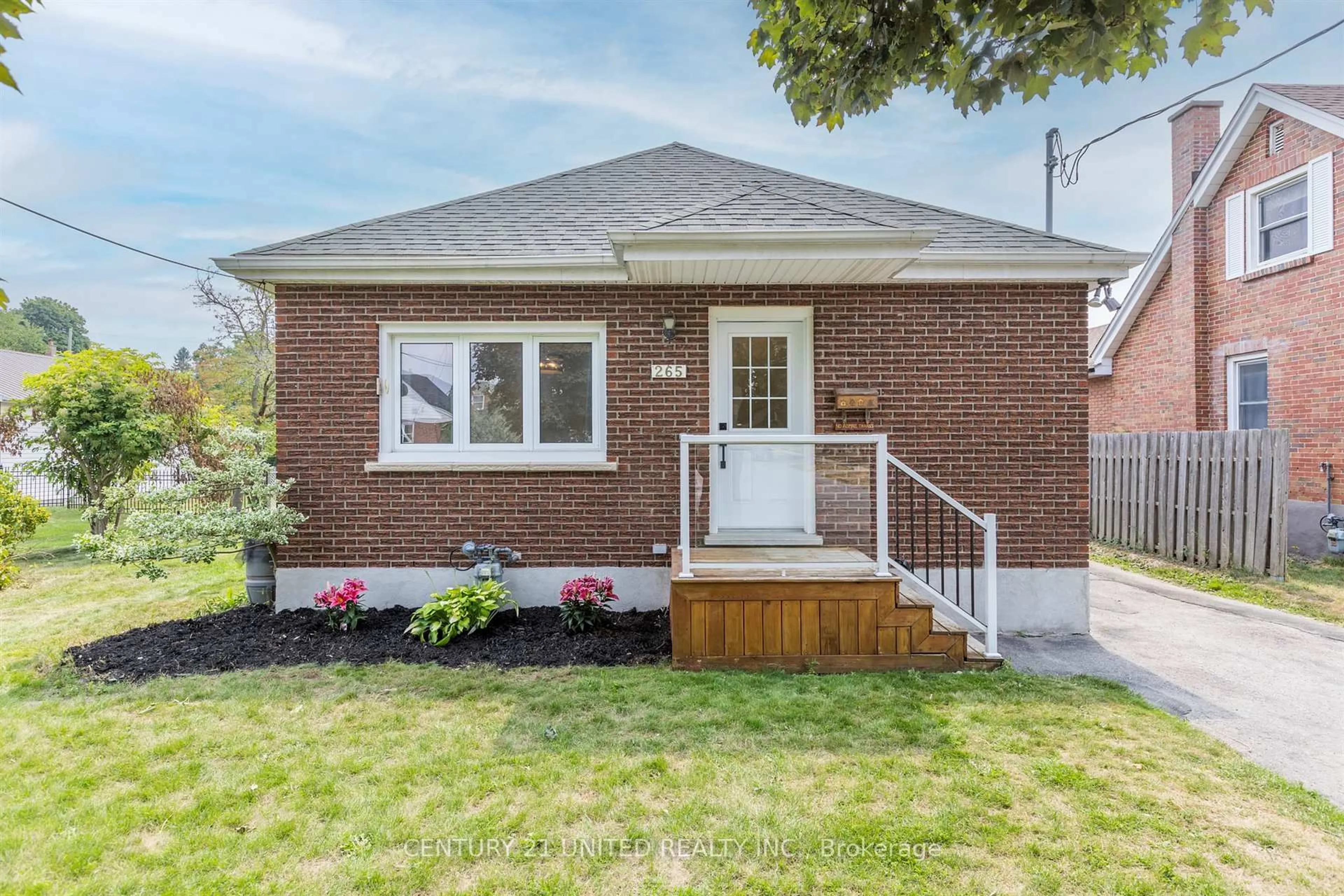 Home with brick exterior material, street for 265 Swanston Ave, Peterborough East Ontario K9H 1P6