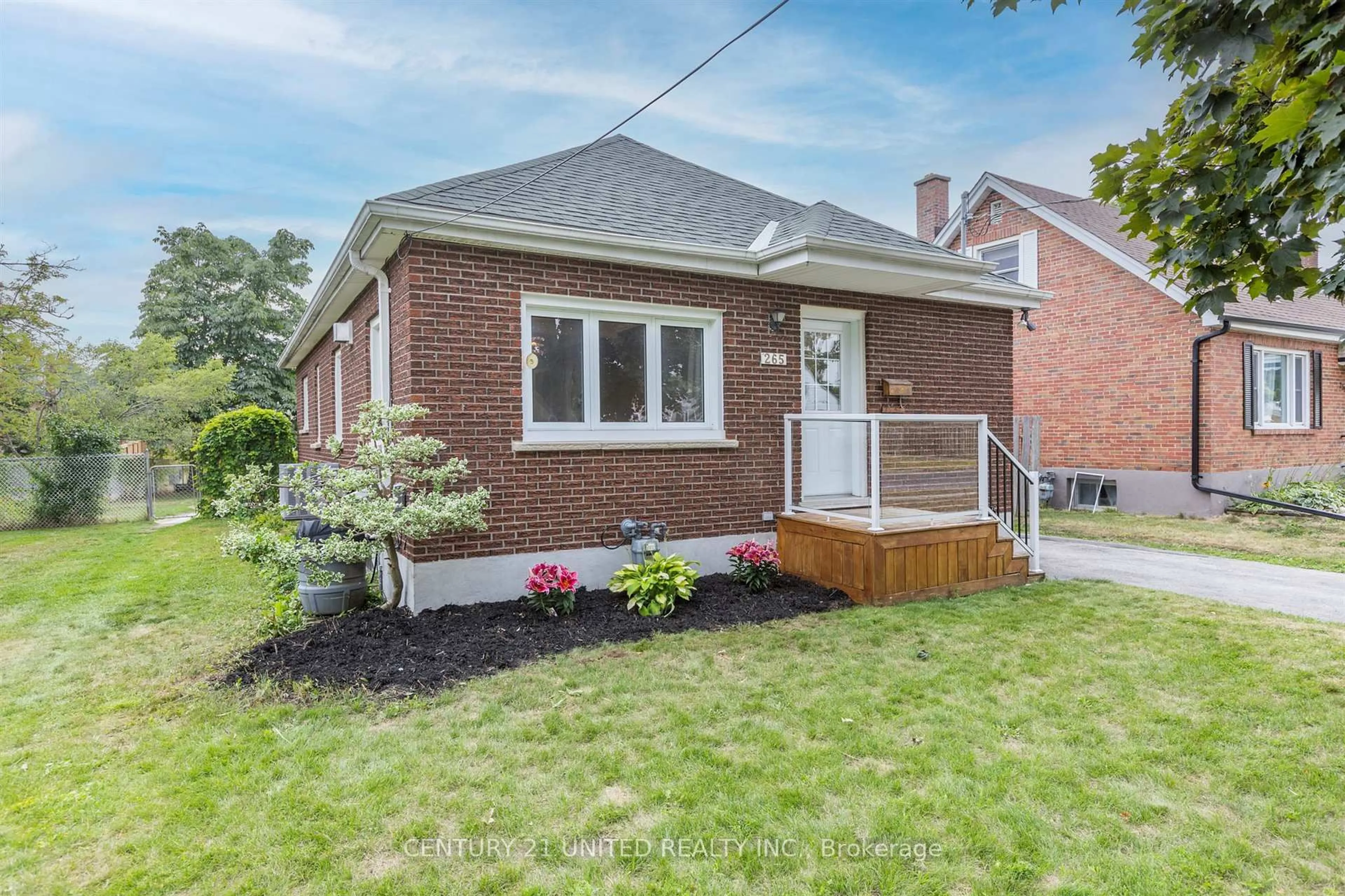 Home with brick exterior material, street for 265 Swanston Ave, Peterborough East Ontario K9H 1P6