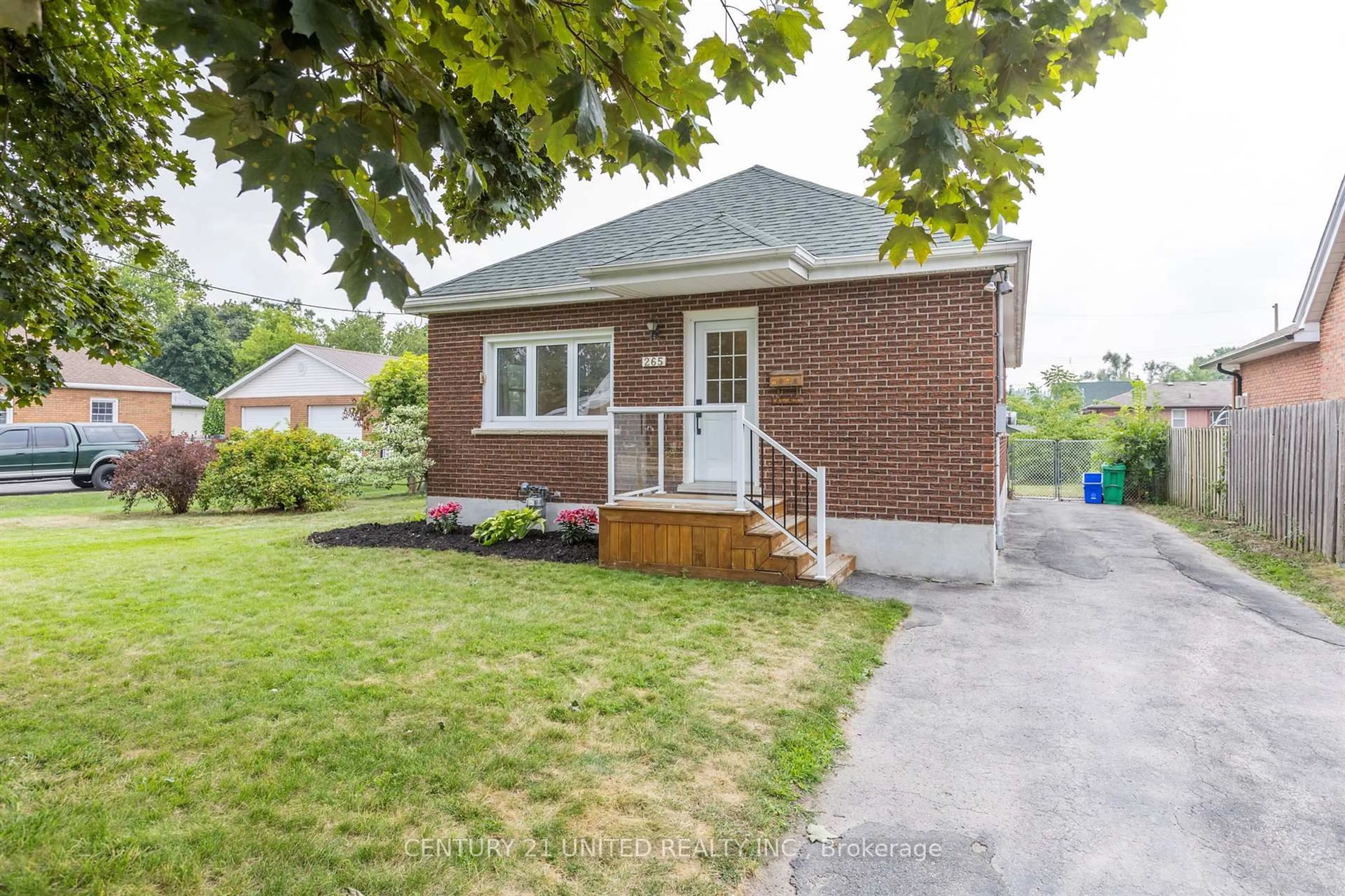 Home with brick exterior material, street for 265 Swanston Ave, Peterborough East Ontario K9H 1P6