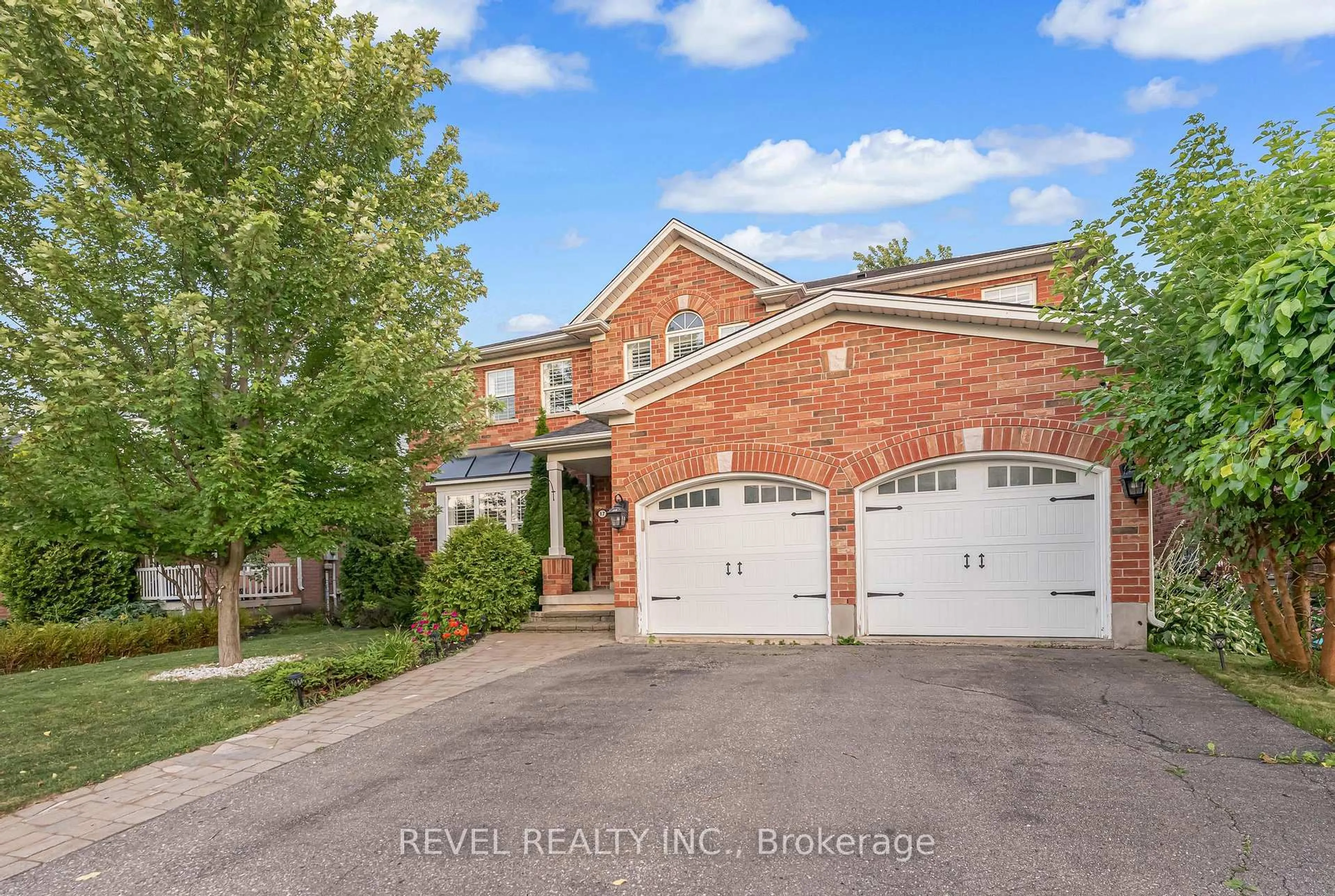 Home with brick exterior material, street for 17 Webb Ave, Brantford Ontario N3T 6S5