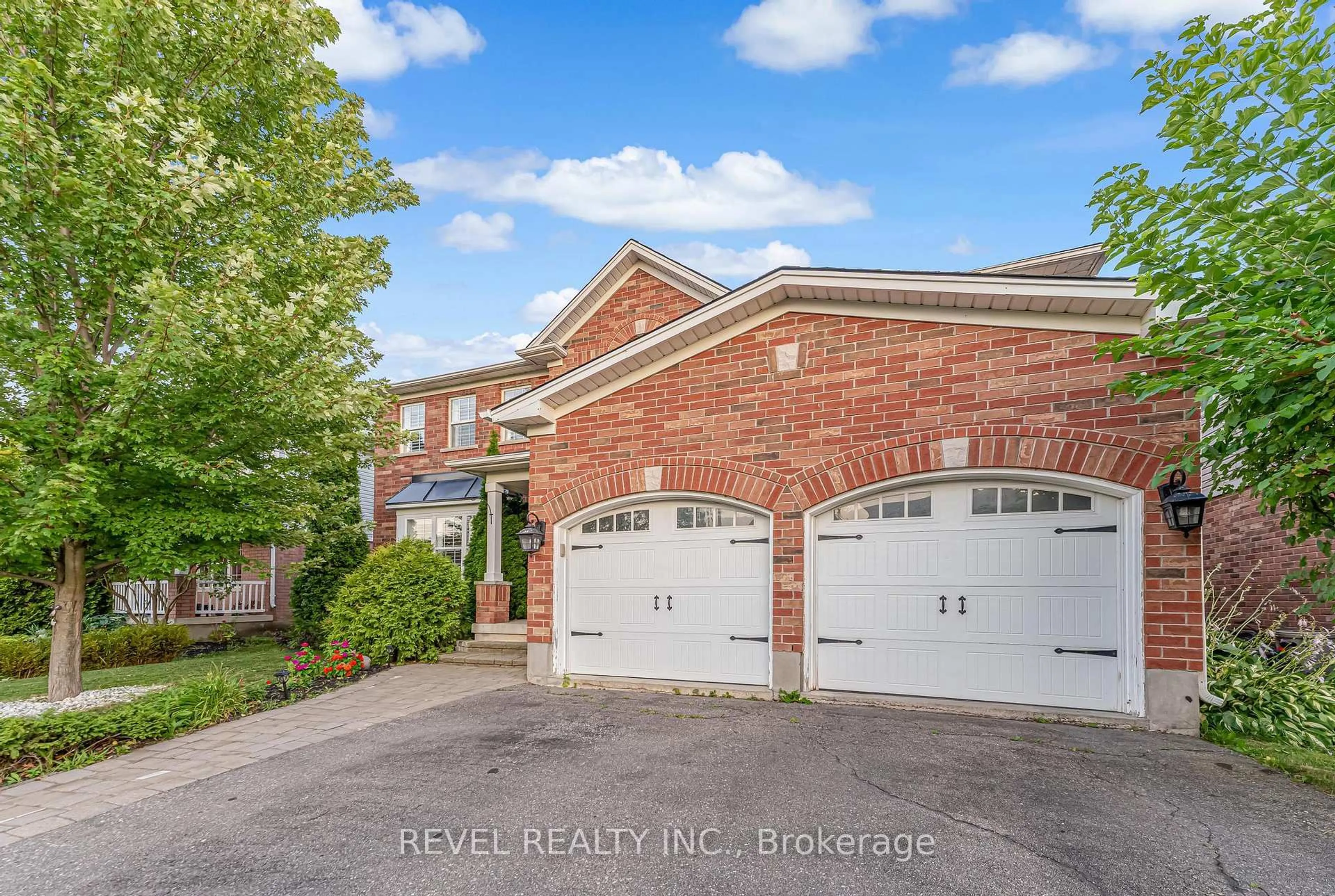 Home with brick exterior material, street for 17 Webb Ave, Brantford Ontario N3T 6S5