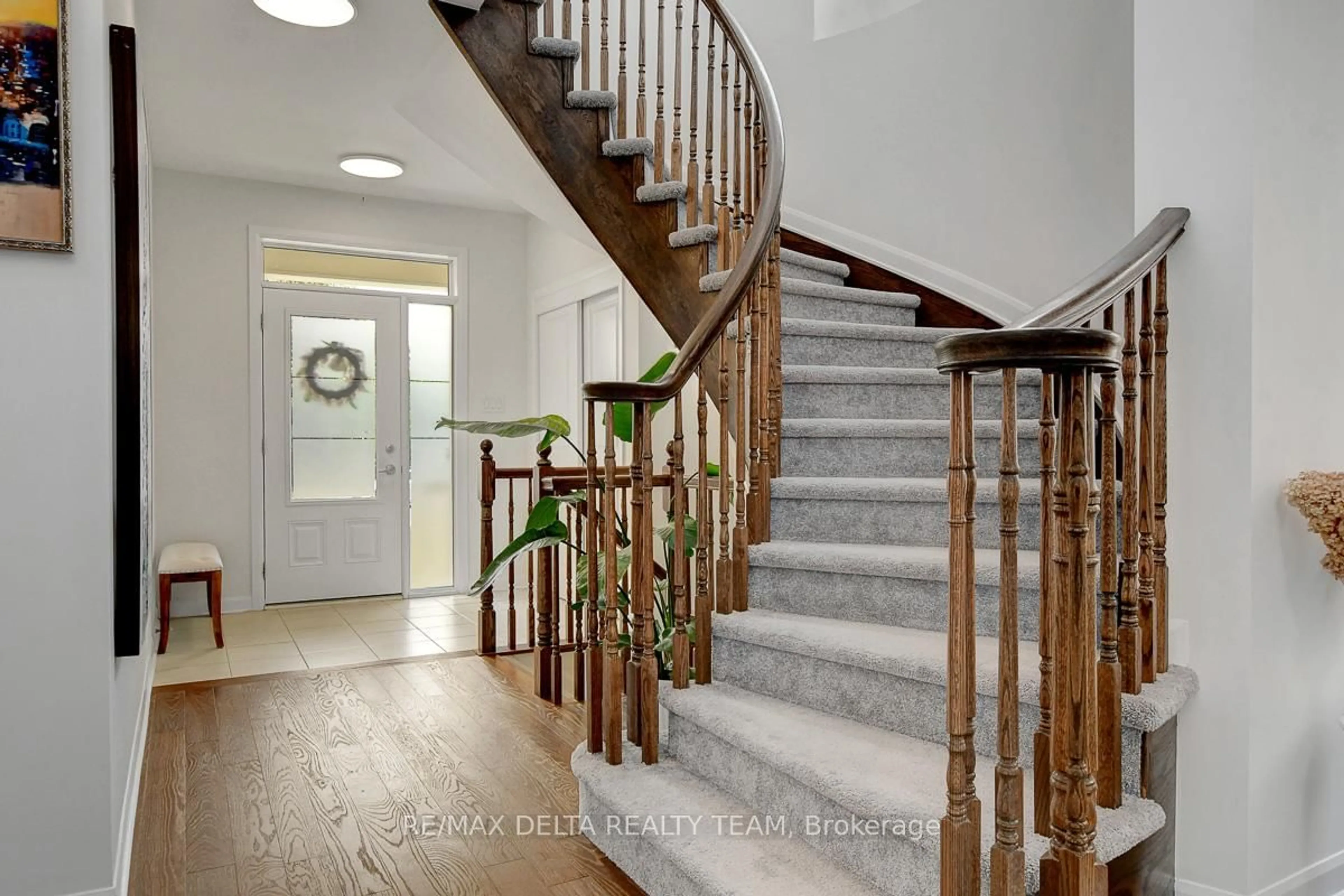 Unknown for 370 Aquaview Dr, Ottawa Ontario K4A 5K5