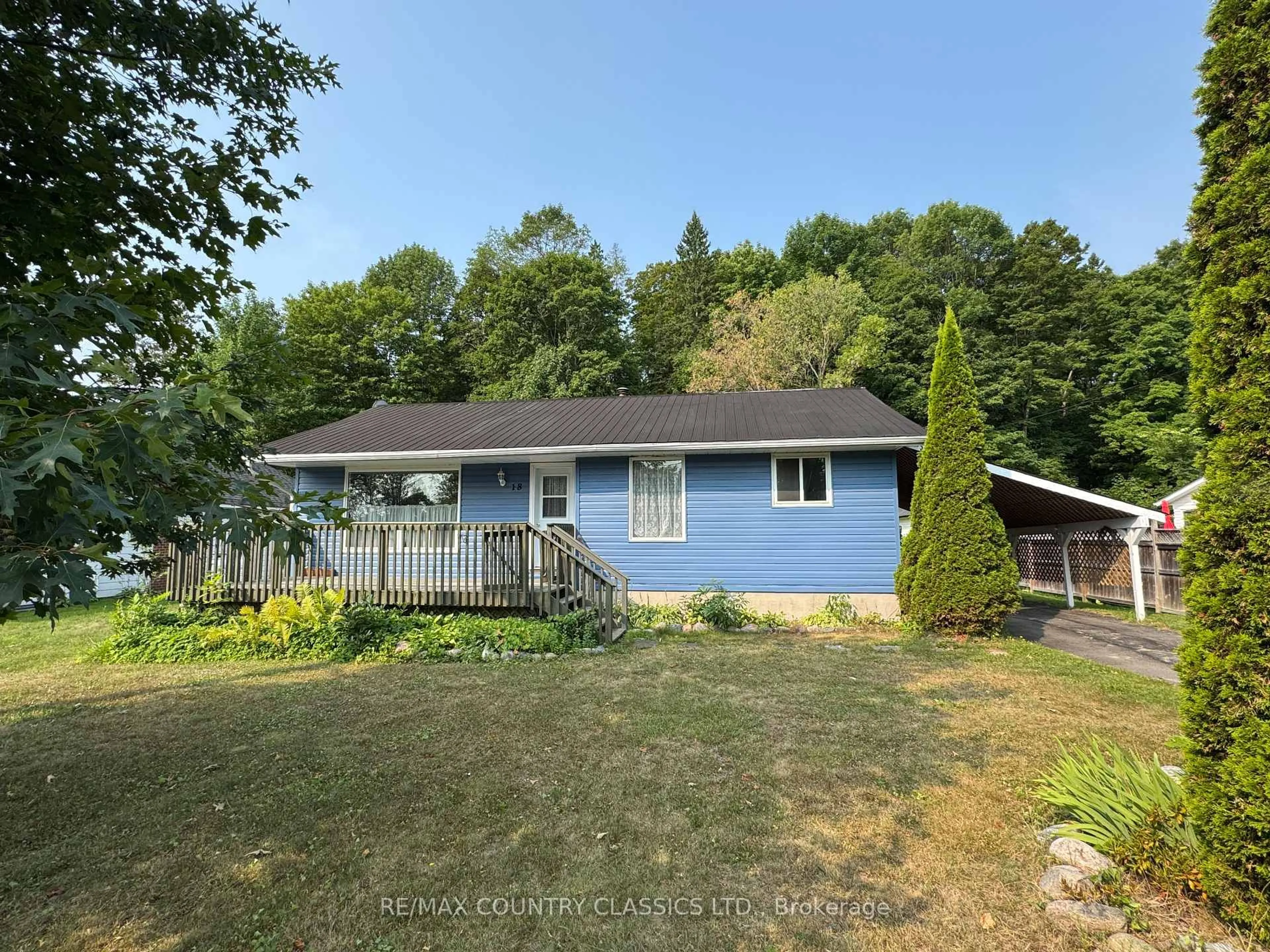 A pic from outside/outdoor area/front of a property/back of a property/a pic from drone, unknown for 18 Sherbourne St, Bancroft Ontario K0L 1C0