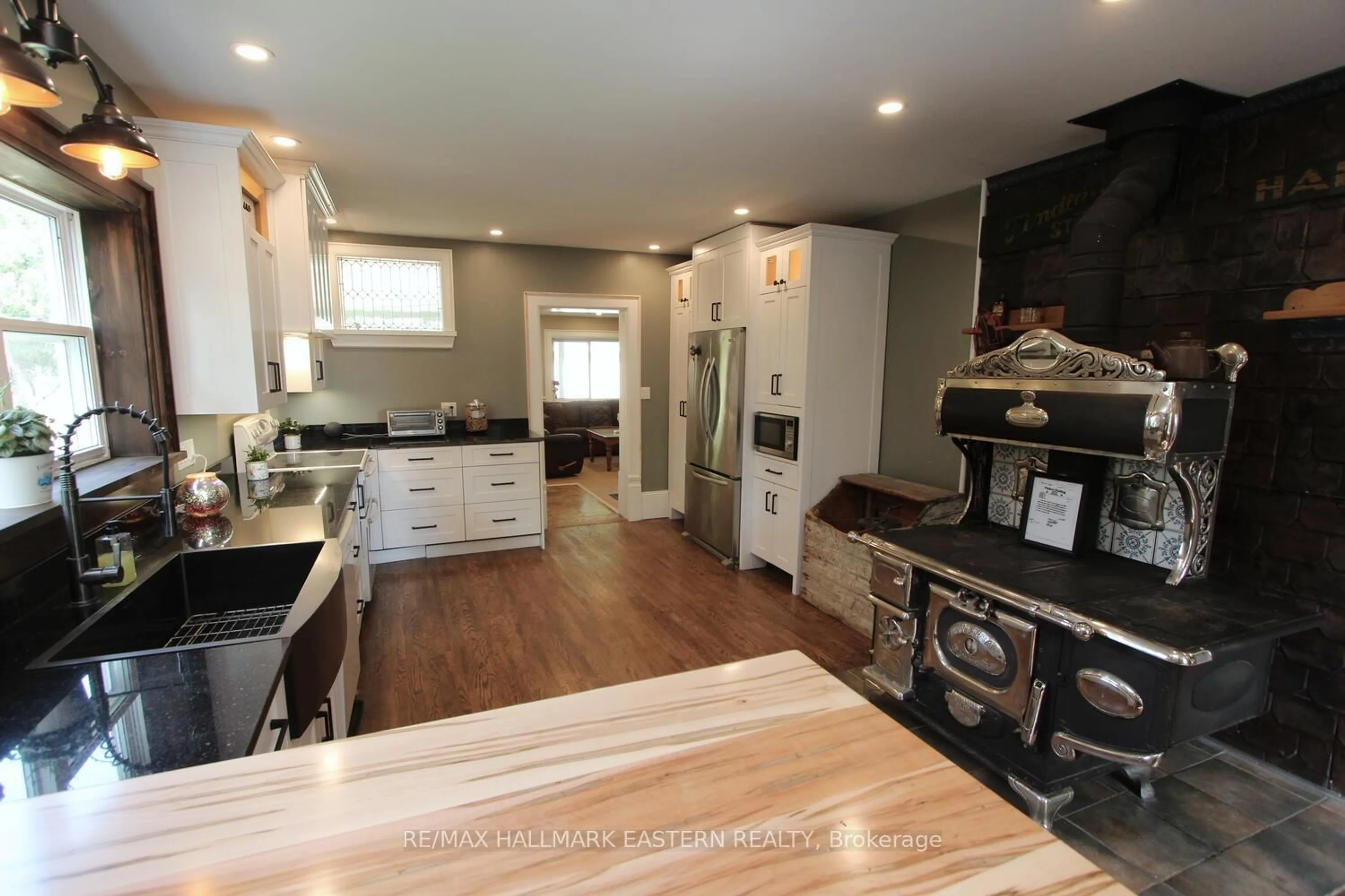 Open concept kitchen, unknown for 2 McLean Ave, Havelock-Belmont-Methuen Ontario K0L 1Z0