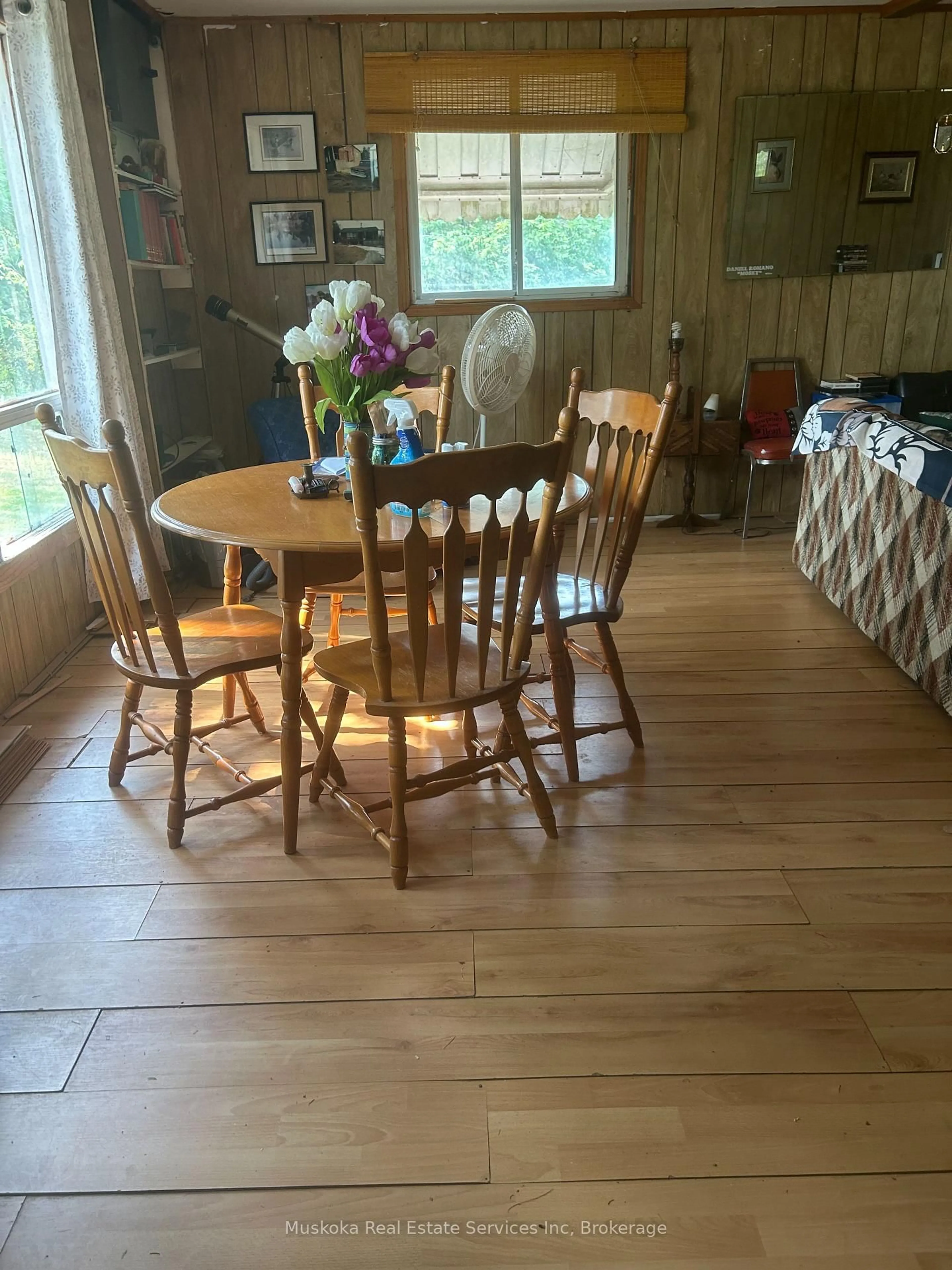 Dining room, wood/laminate floor for 1073 Fire Route A1 Dr, Gravenhurst Ontario P1P 1R3