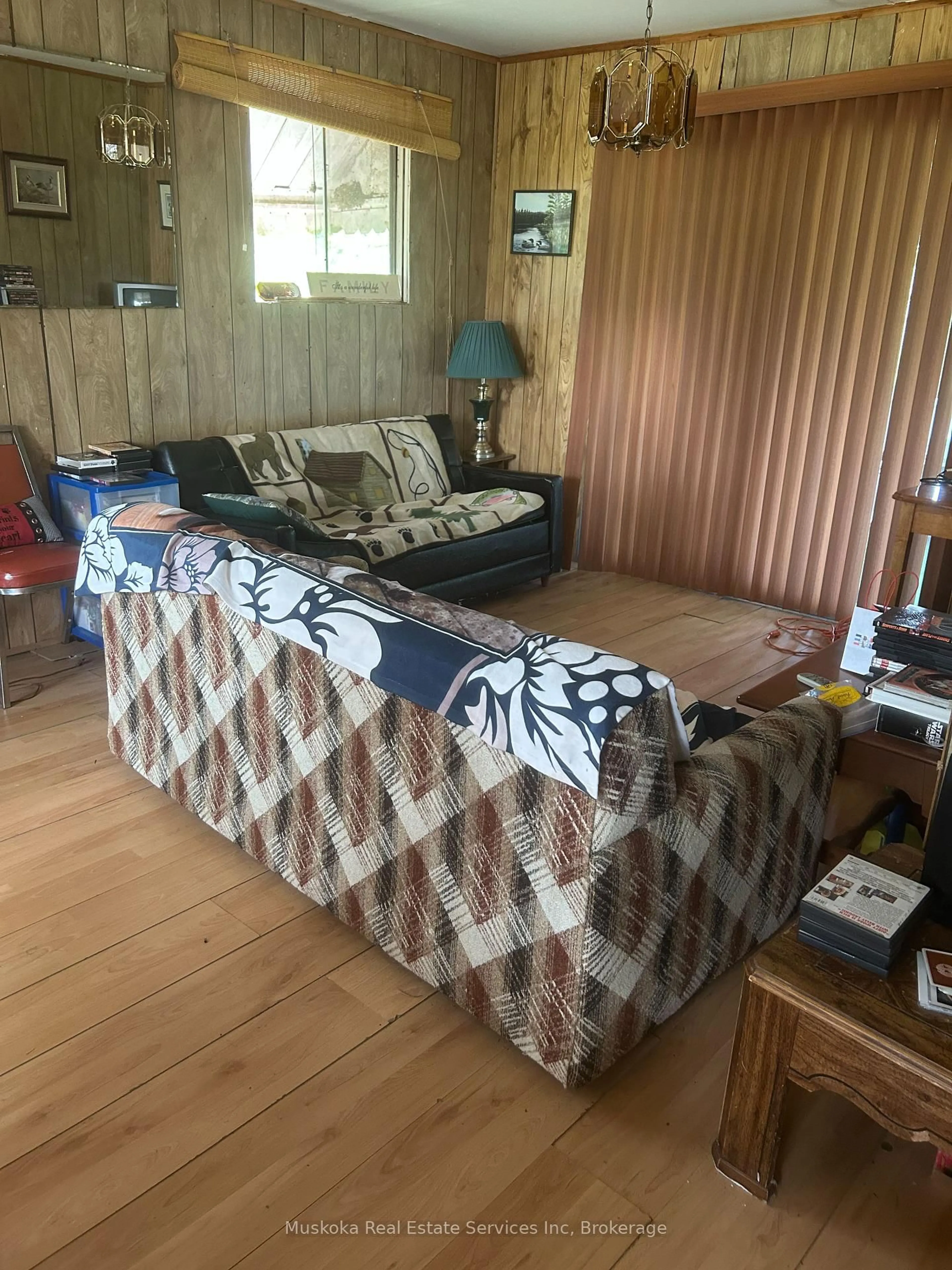 A pic of a room for 1073 Fire Route A1 Dr, Gravenhurst Ontario P1P 1R3