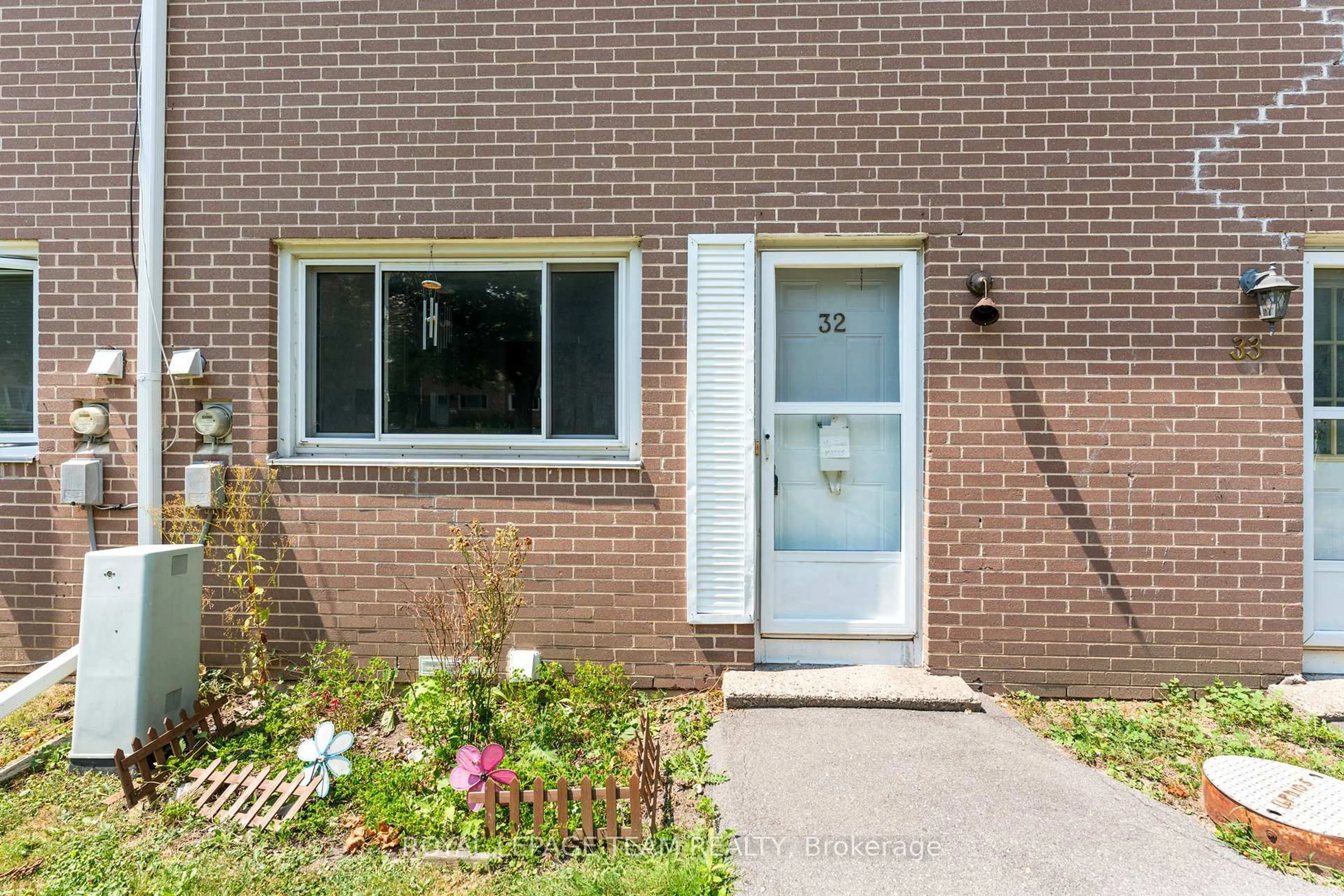 Unknown for 258 Queen Mary Rd #32, Kingston Ontario K7M 2B2