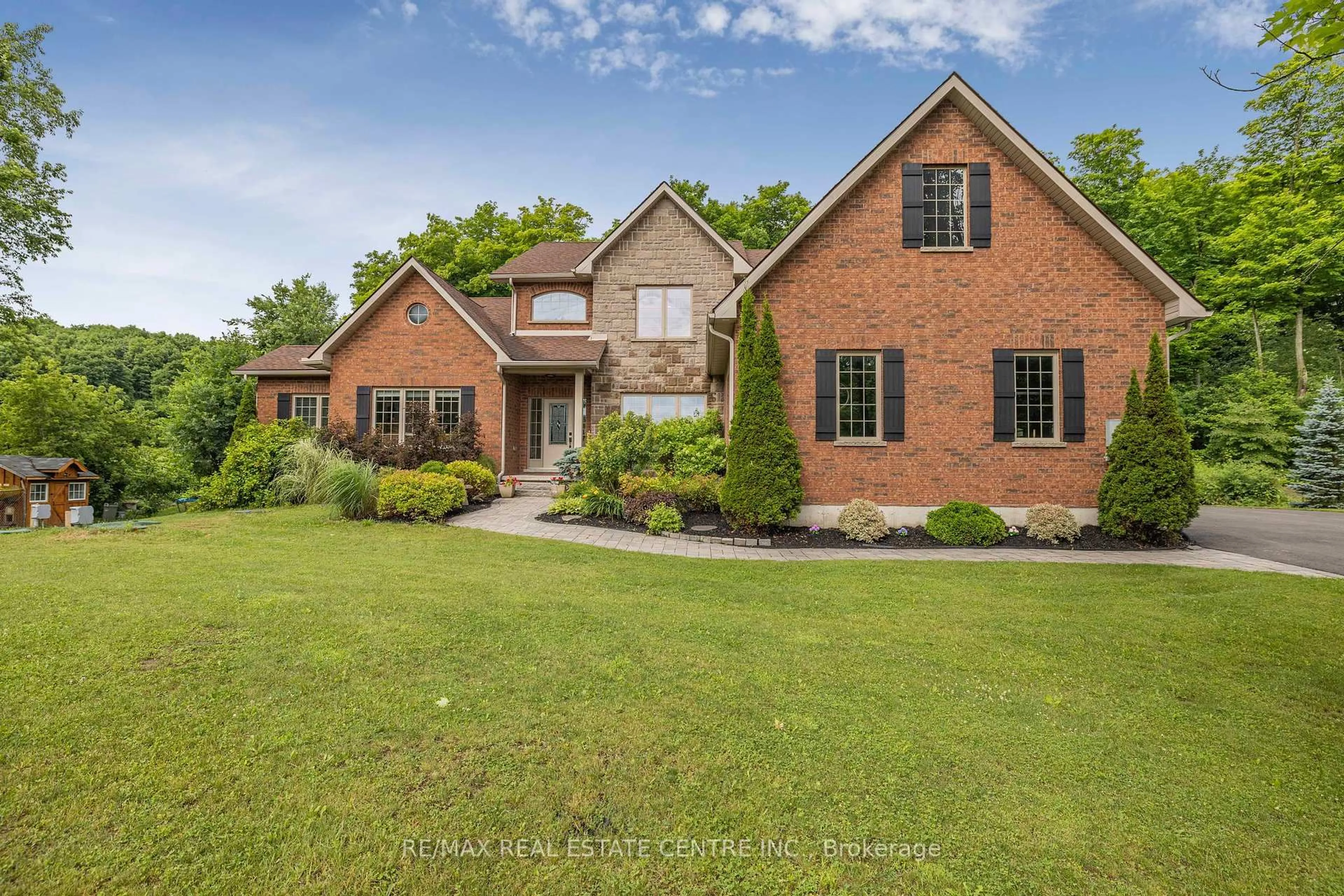Home with brick exterior material, unknown for 2 Ashlea Lane, Melancthon Ontario L9V 3M9