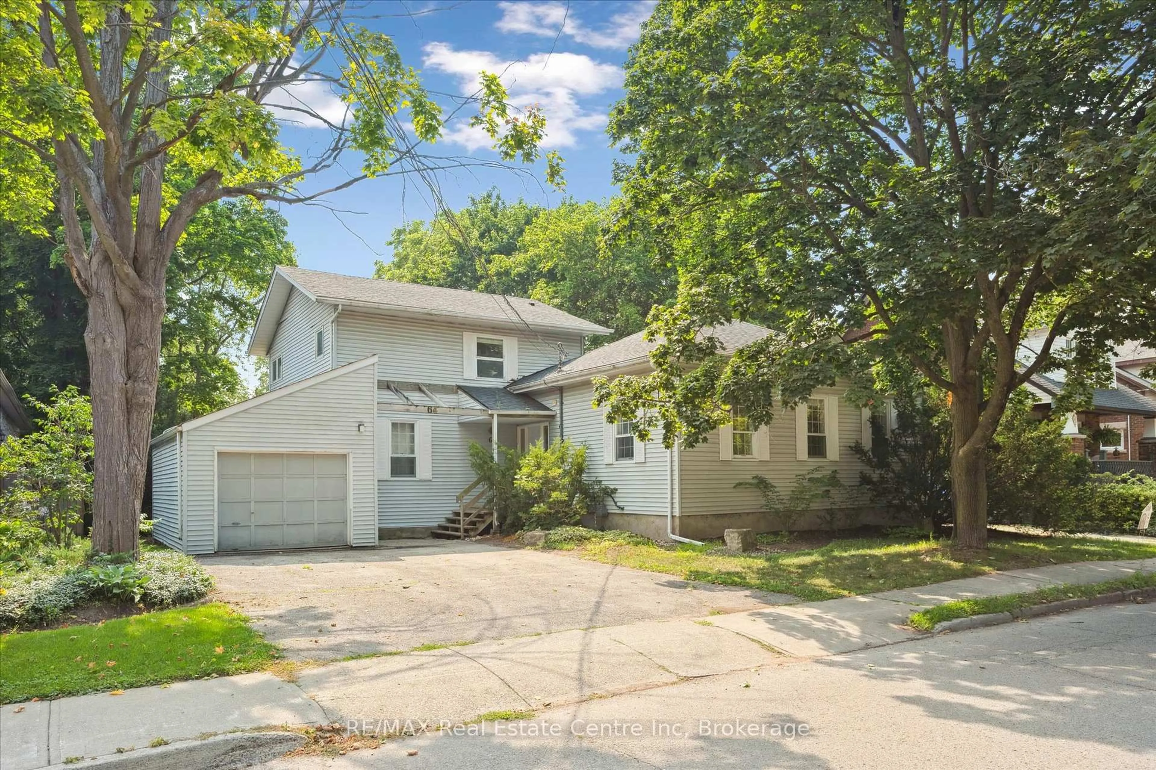 A pic from outside/outdoor area/front of a property/back of a property/a pic from drone, street for 64 Stuart St, Guelph Ontario N1E 4S5