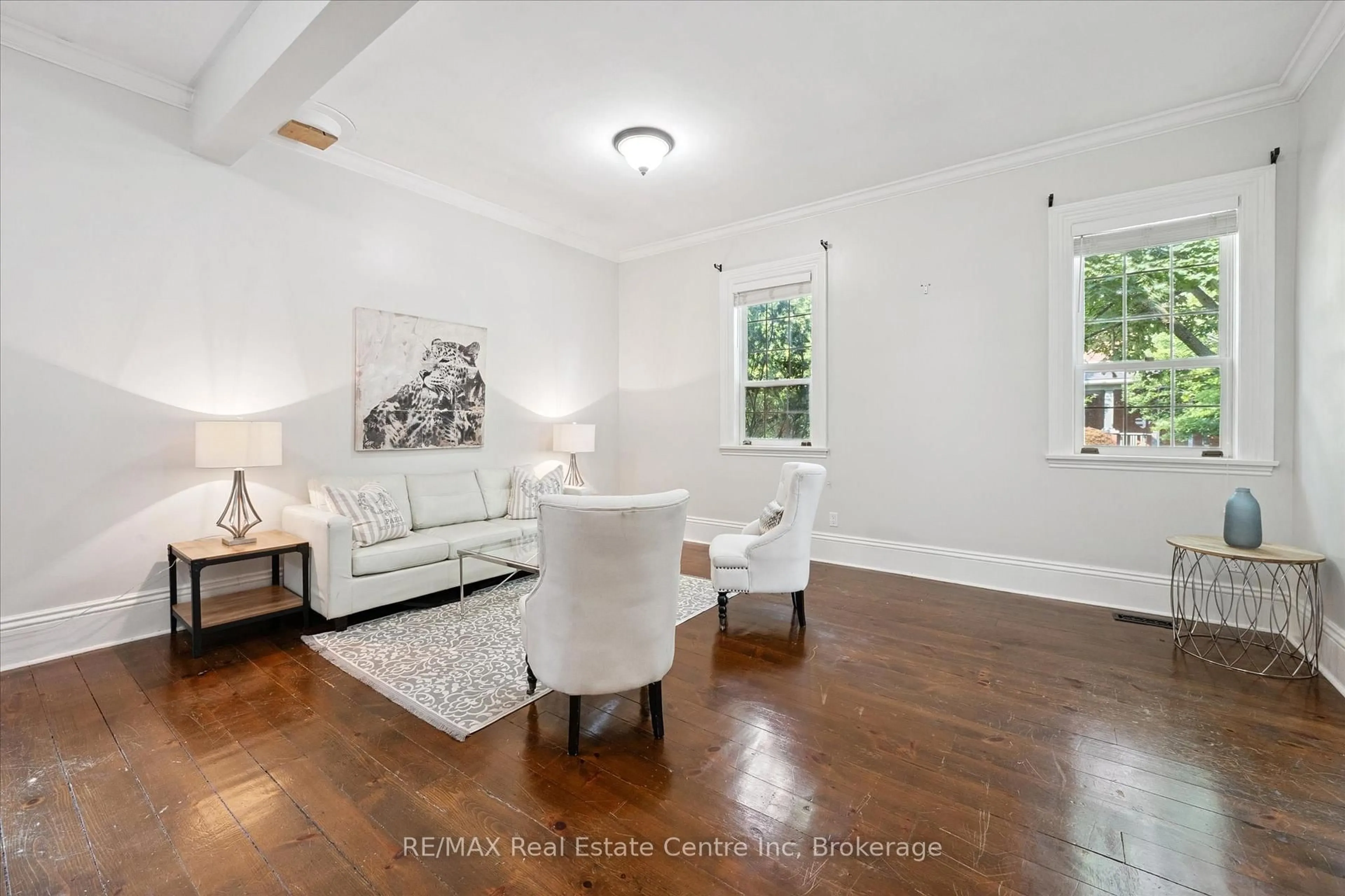 Living room with furniture, unknown for 64 Stuart St, Guelph Ontario N1E 4S5