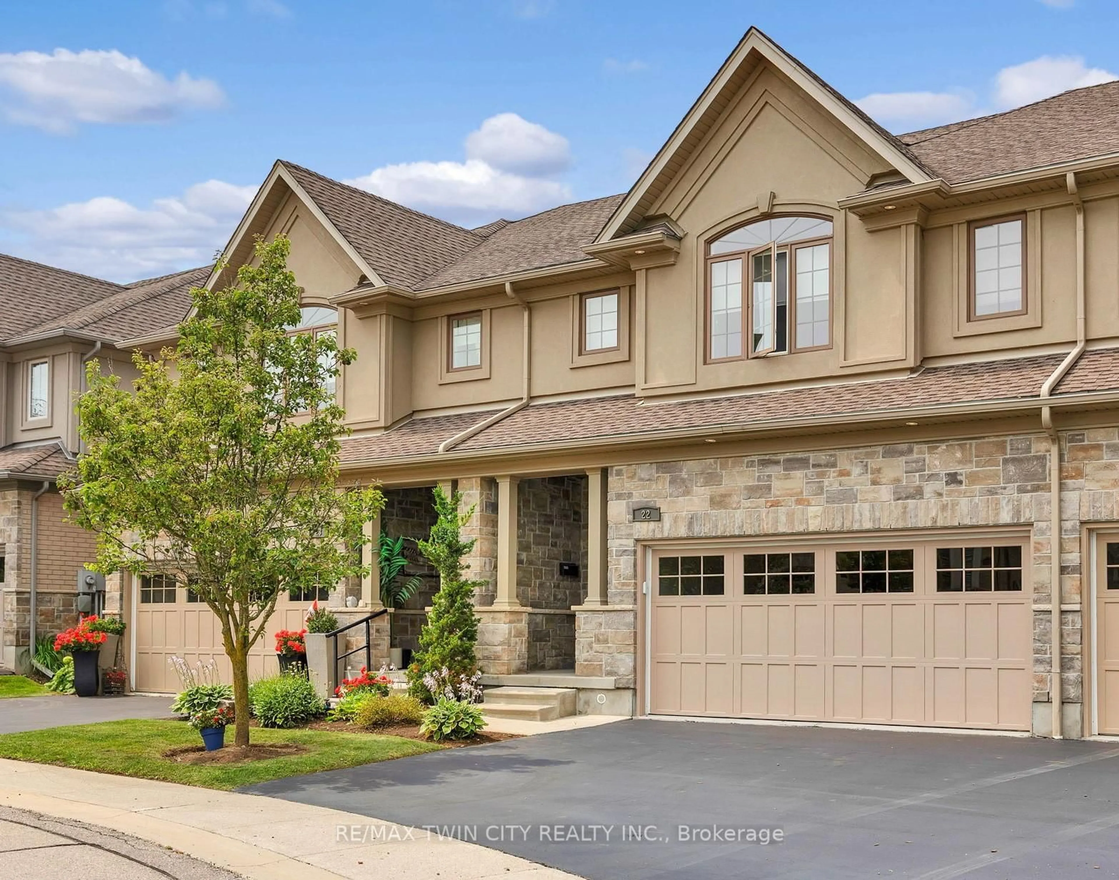 Home with brick exterior material, street for 435 Winchester Dr #22, Waterloo Ontario N2T 0B7