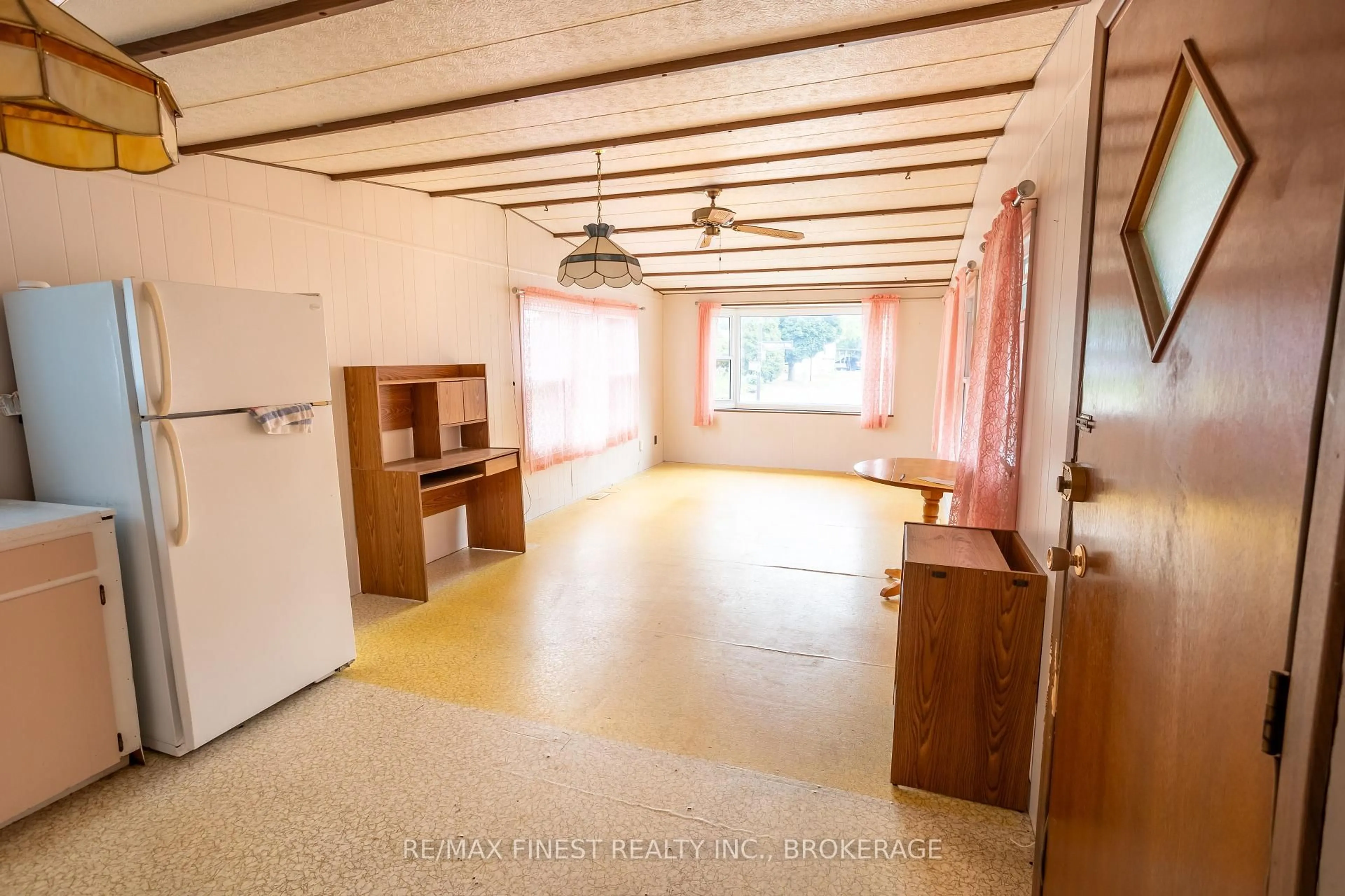 Unknown for 3 Wentworth Dr, Kingston Ontario K7K 5E1