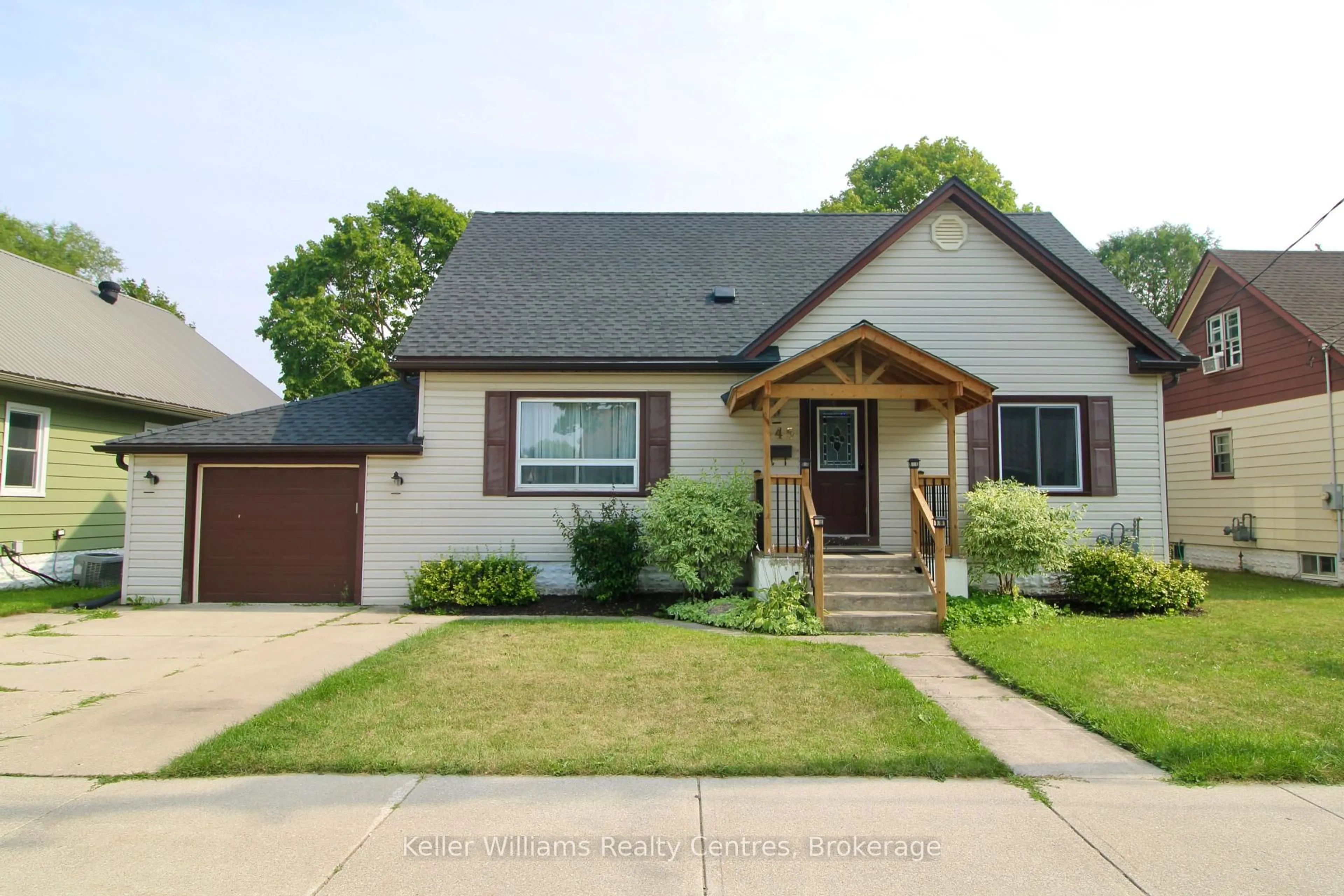 Home with brick exterior material, street for 445 13th St, Hanover Ontario N4N 1Y2