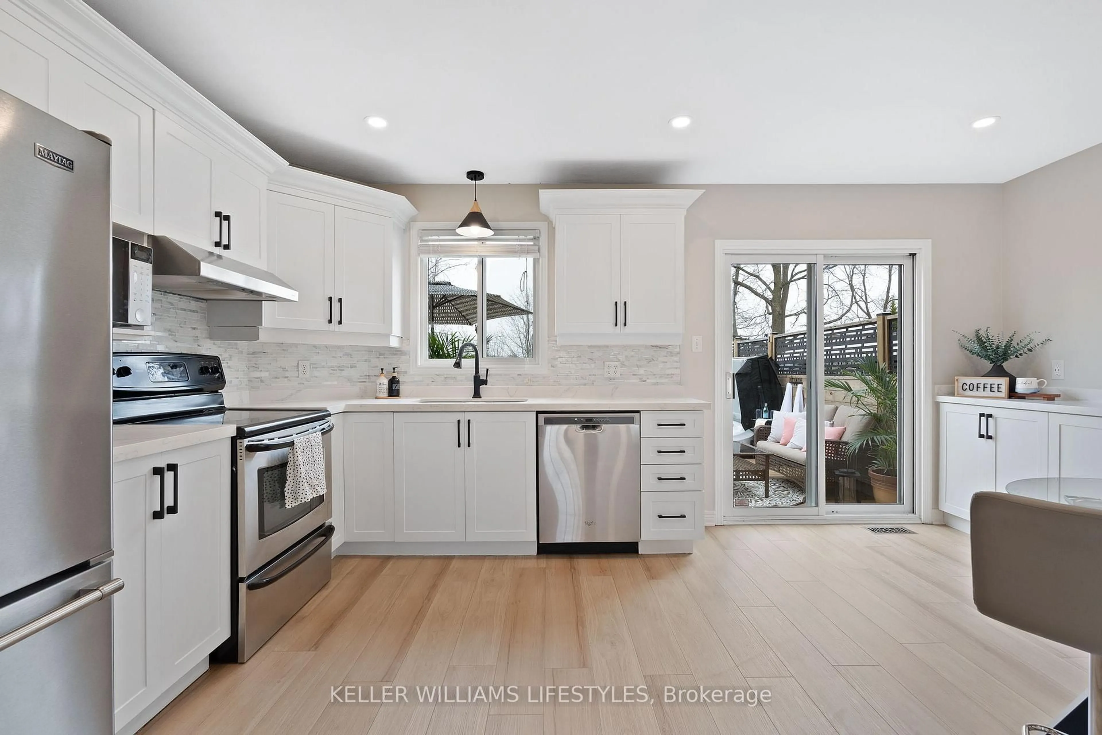 Open concept kitchen, unknown for 9886 FLORENCE St, Southwold Ontario N5P 4L3
