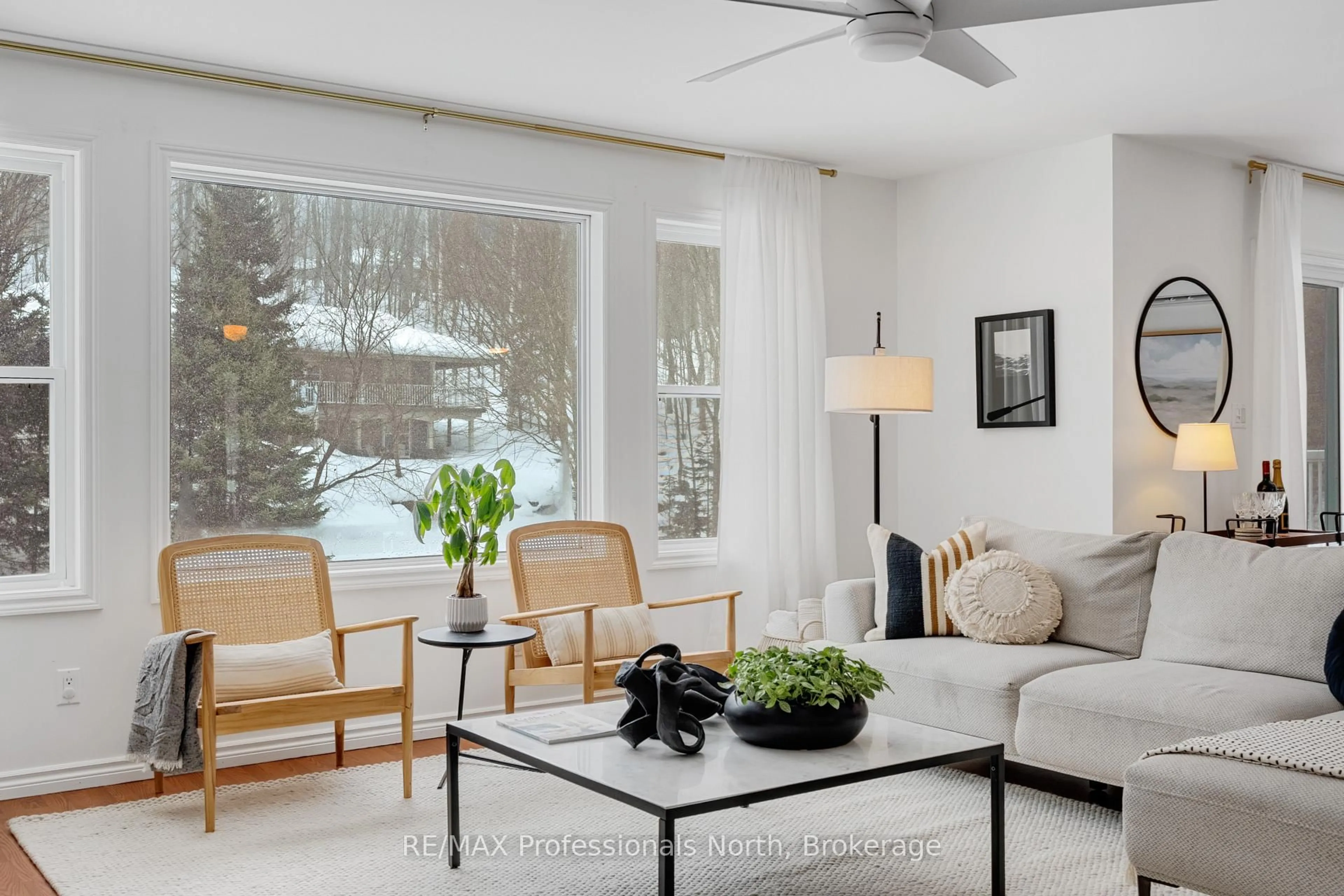 Living room with furniture, unknown for 47 Farmcrest Ave, Dysart et al Ontario K0M 1S0