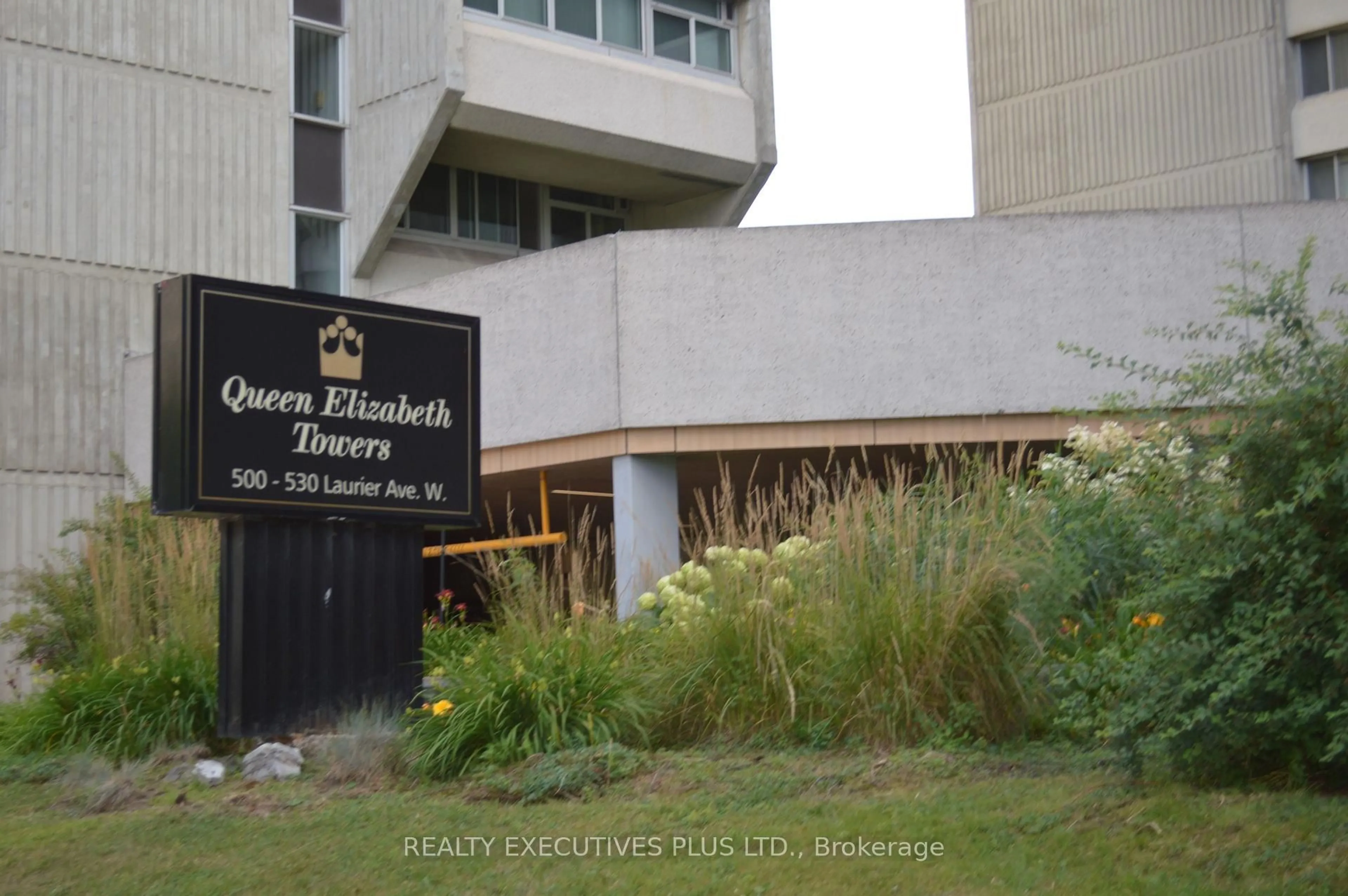 Unknown for 530 Laurier Ave #403, Ottawa Ontario K1R 7T1