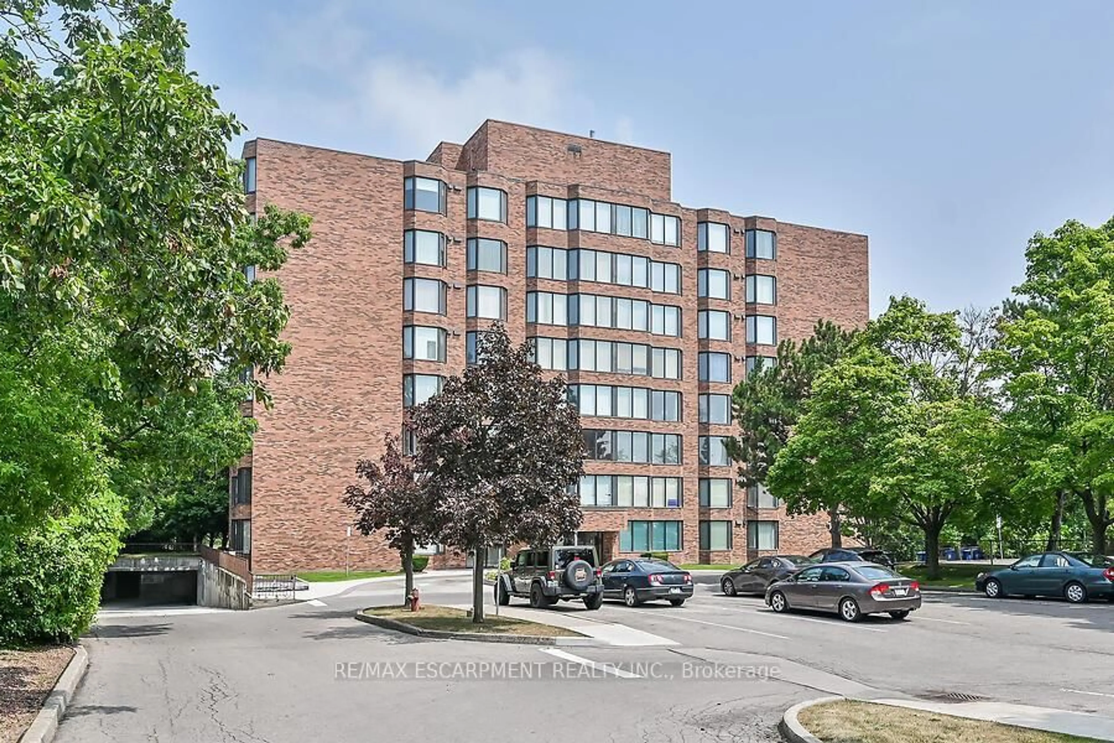 Unknown for 200 Limeridge Rd #703, Hamilton Ontario L9C 7M7