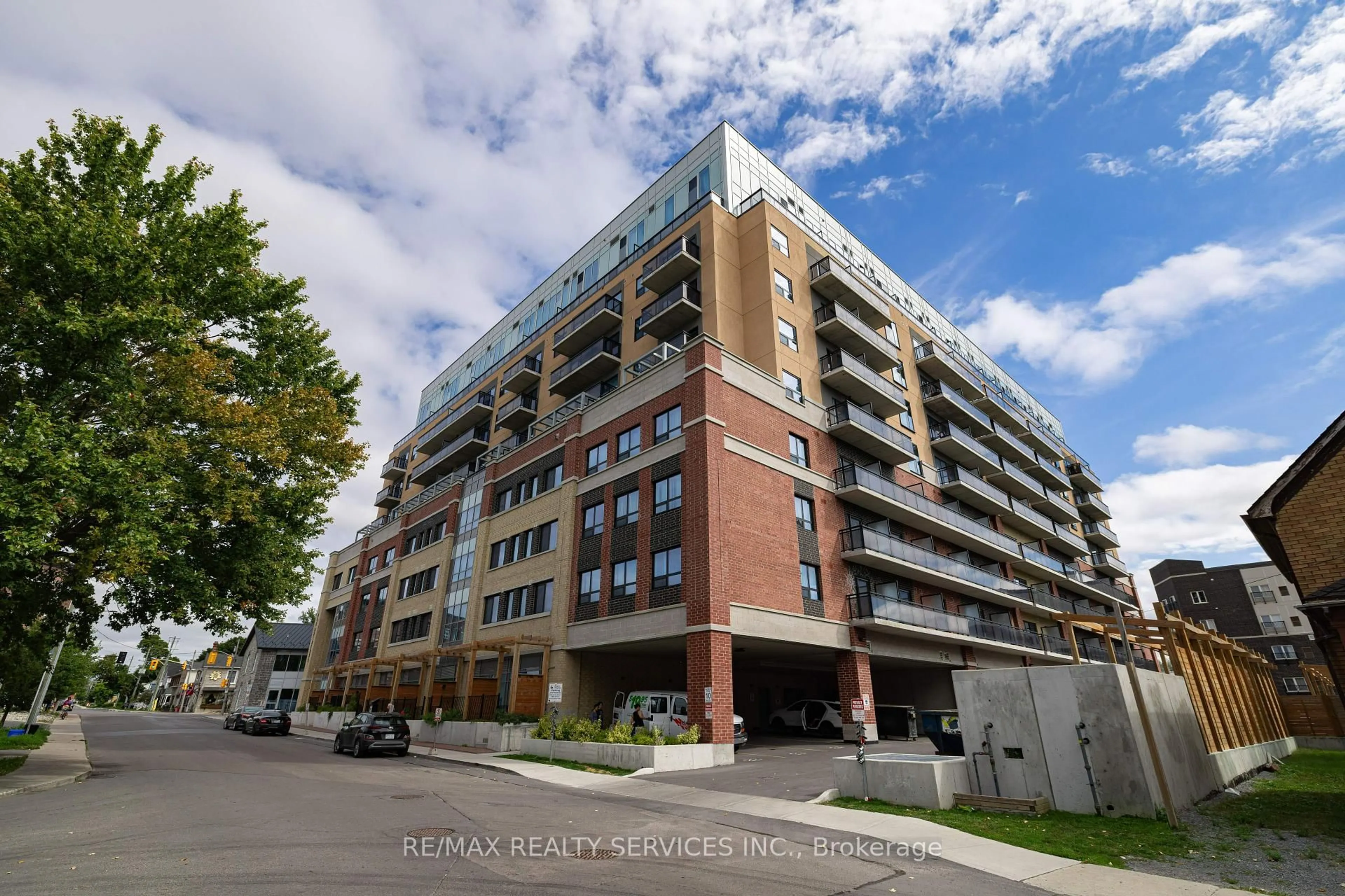 Patio, building for 652 Princess St #522, Kingston Ontario K7L 1E5