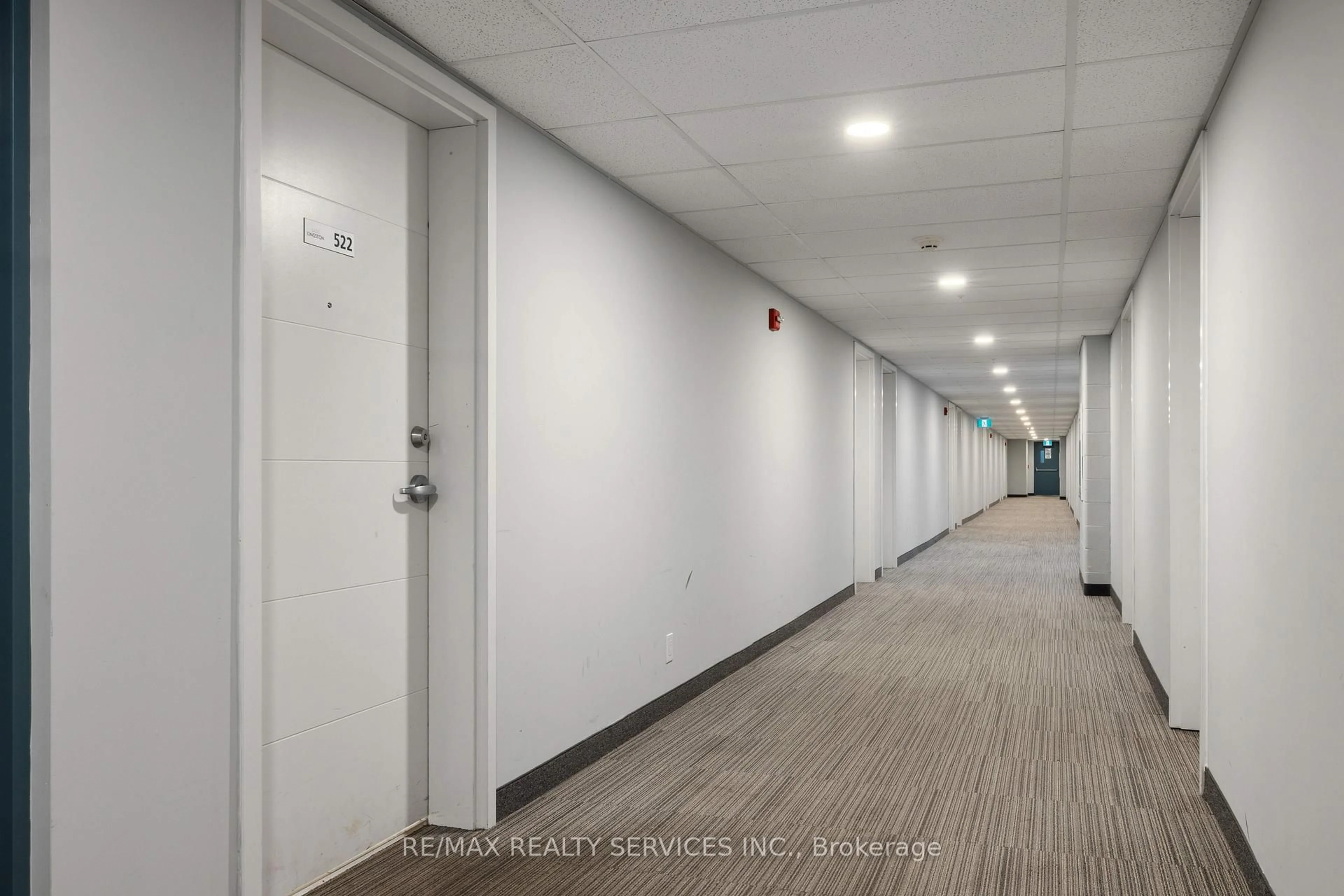 Indoor foyer for 652 Princess St #522, Kingston Ontario K7L 1E5