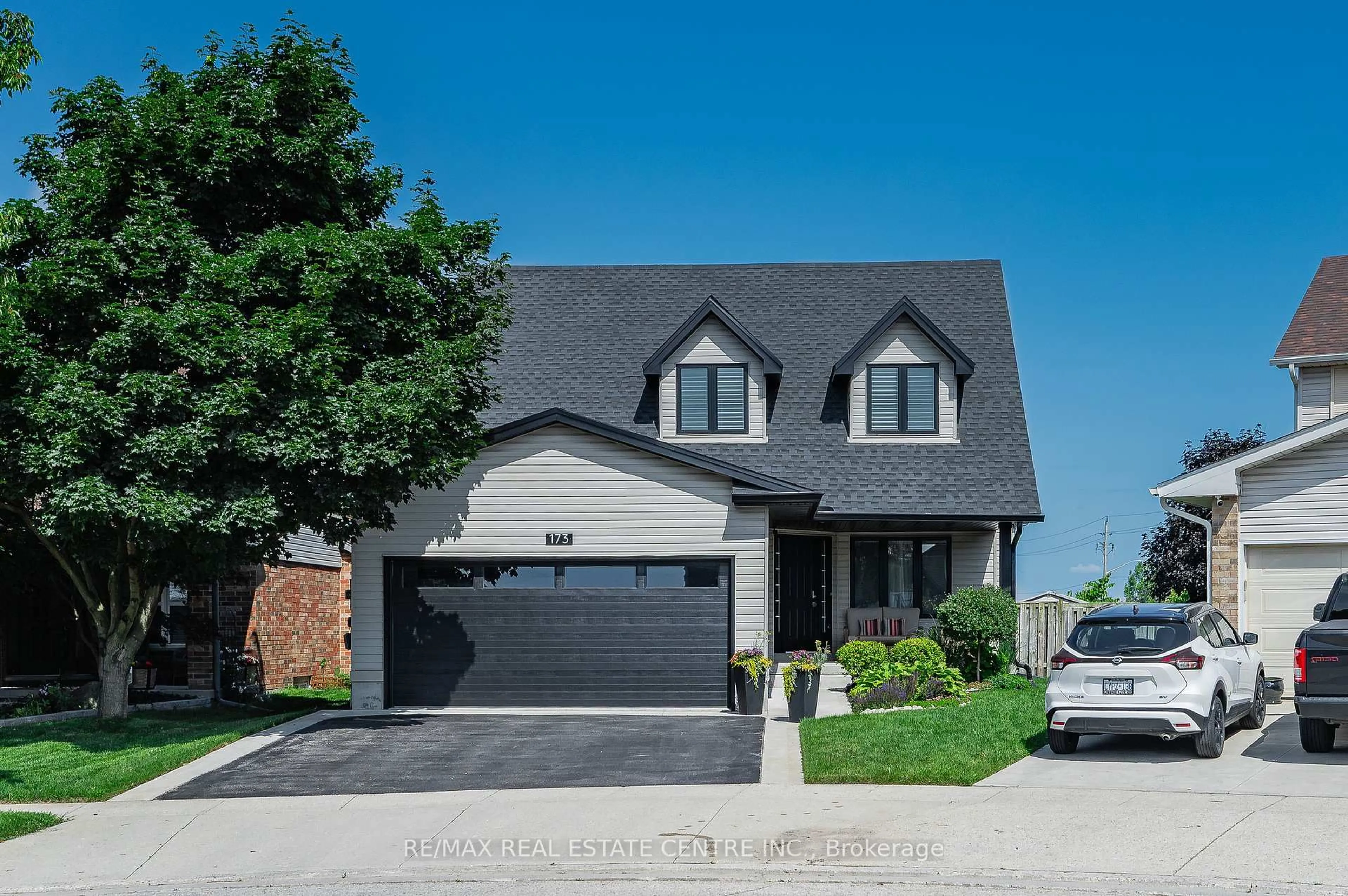Home with brick exterior material, street for 173 Hawkins Dr, Cambridge Ontario N1T 2A4