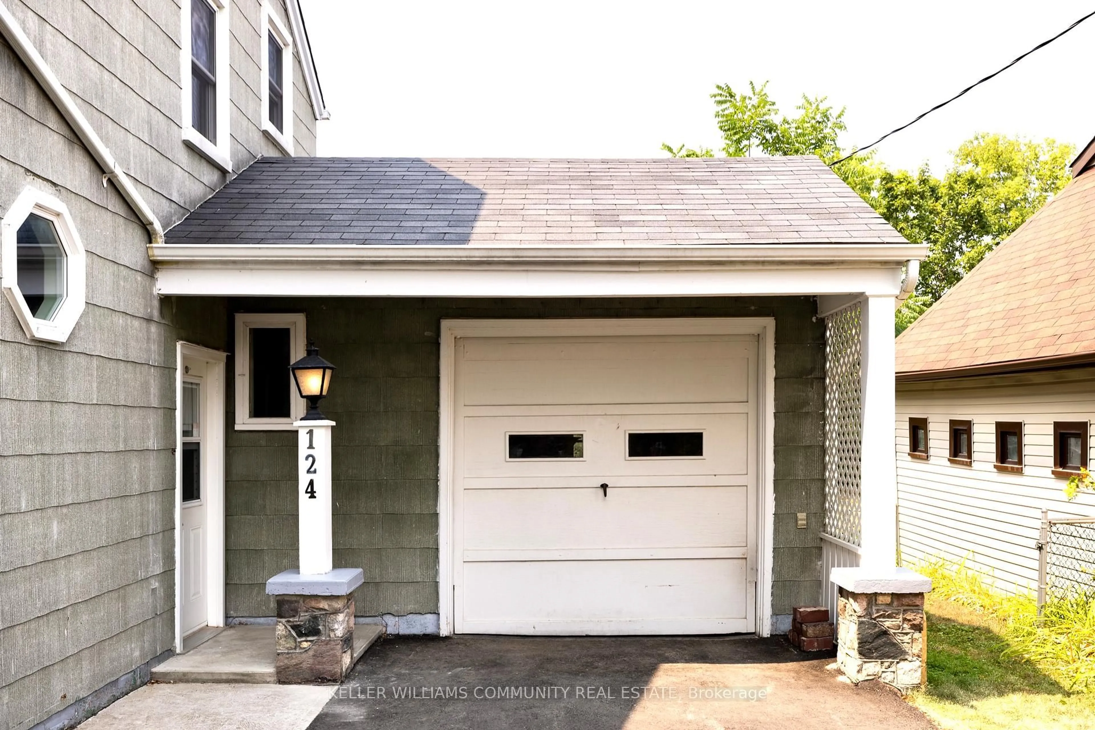 Home with vinyl exterior material, street for 124 Ranney St, Trent Hills Ontario K0L 1L0
