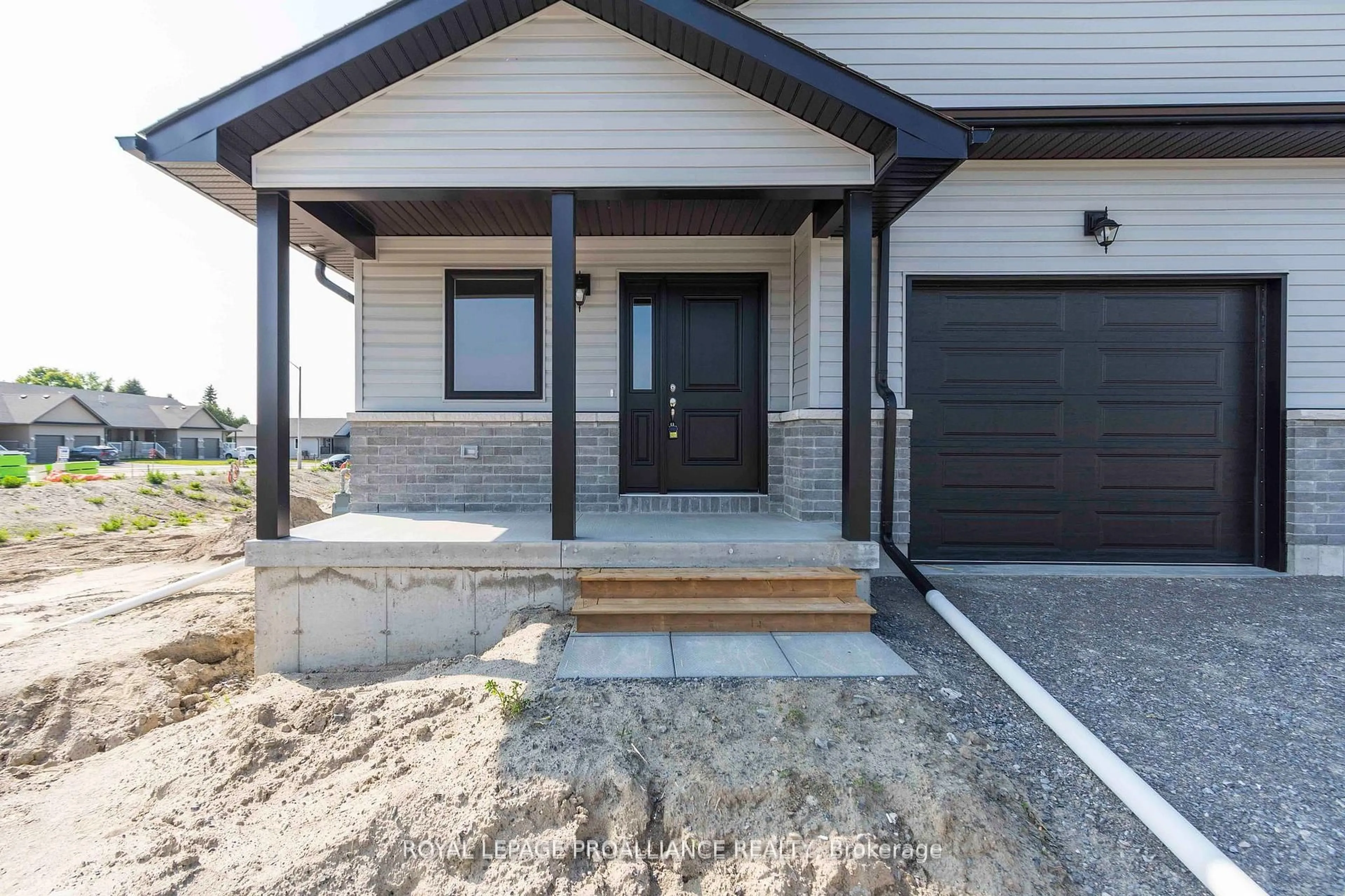 Unknown for 47 Mackenzie John Cres, Brighton Ontario K0K 1H0