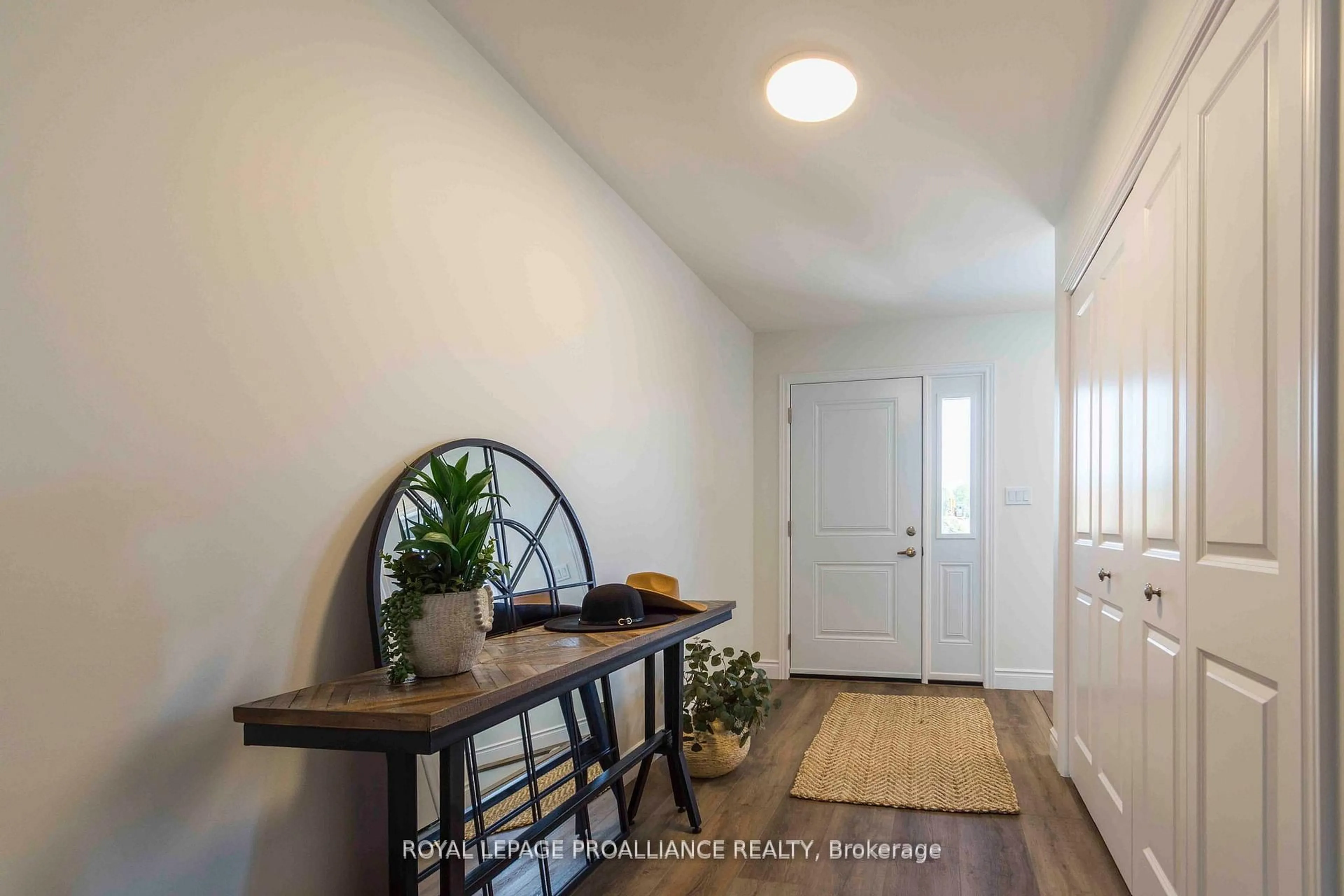 Indoor entryway for 47 Mackenzie John Cres, Brighton Ontario K0K 1H0