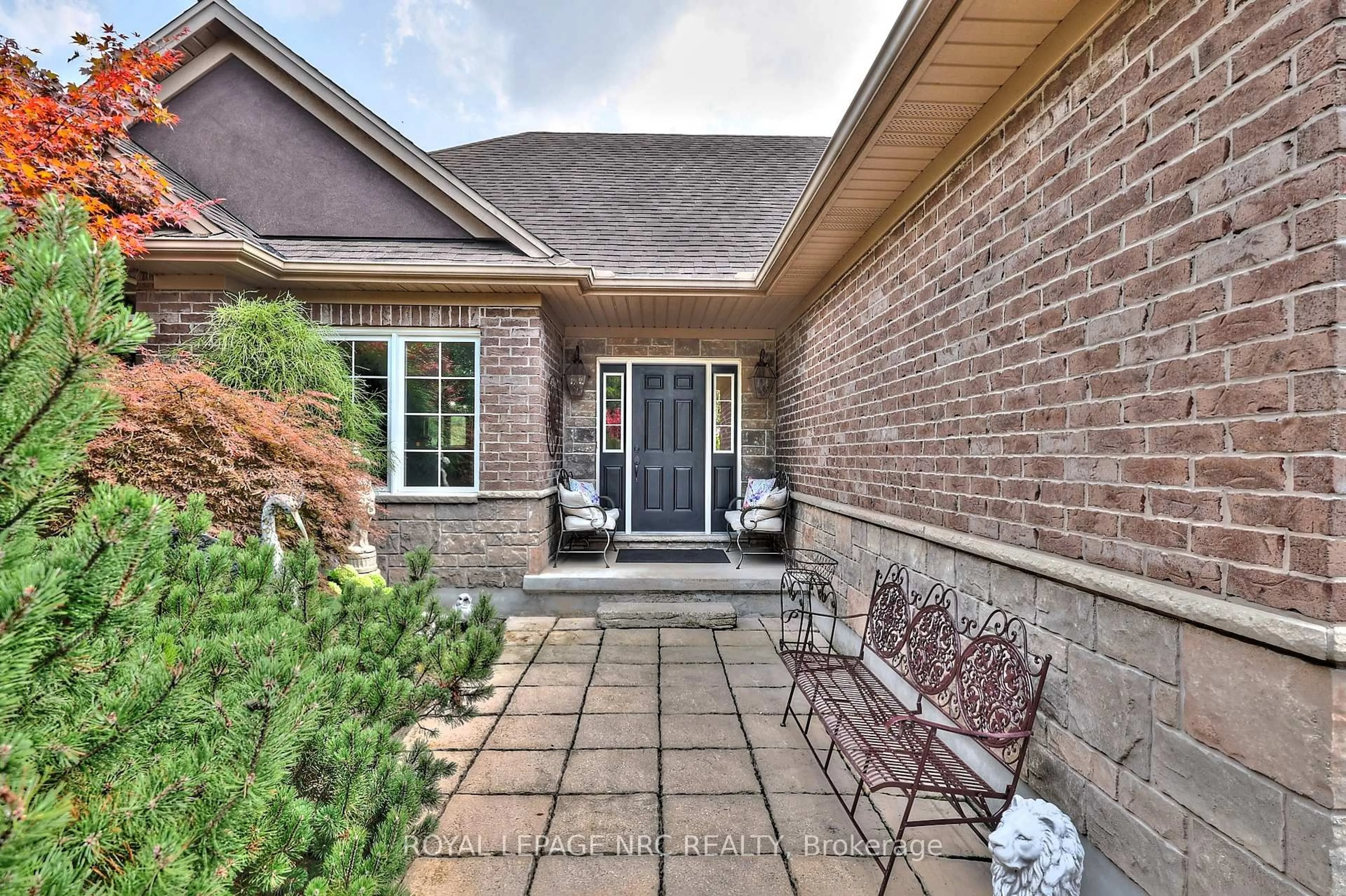 Home with brick exterior material, street for 18 Martha Crt, Pelham Ontario L0S 1C0