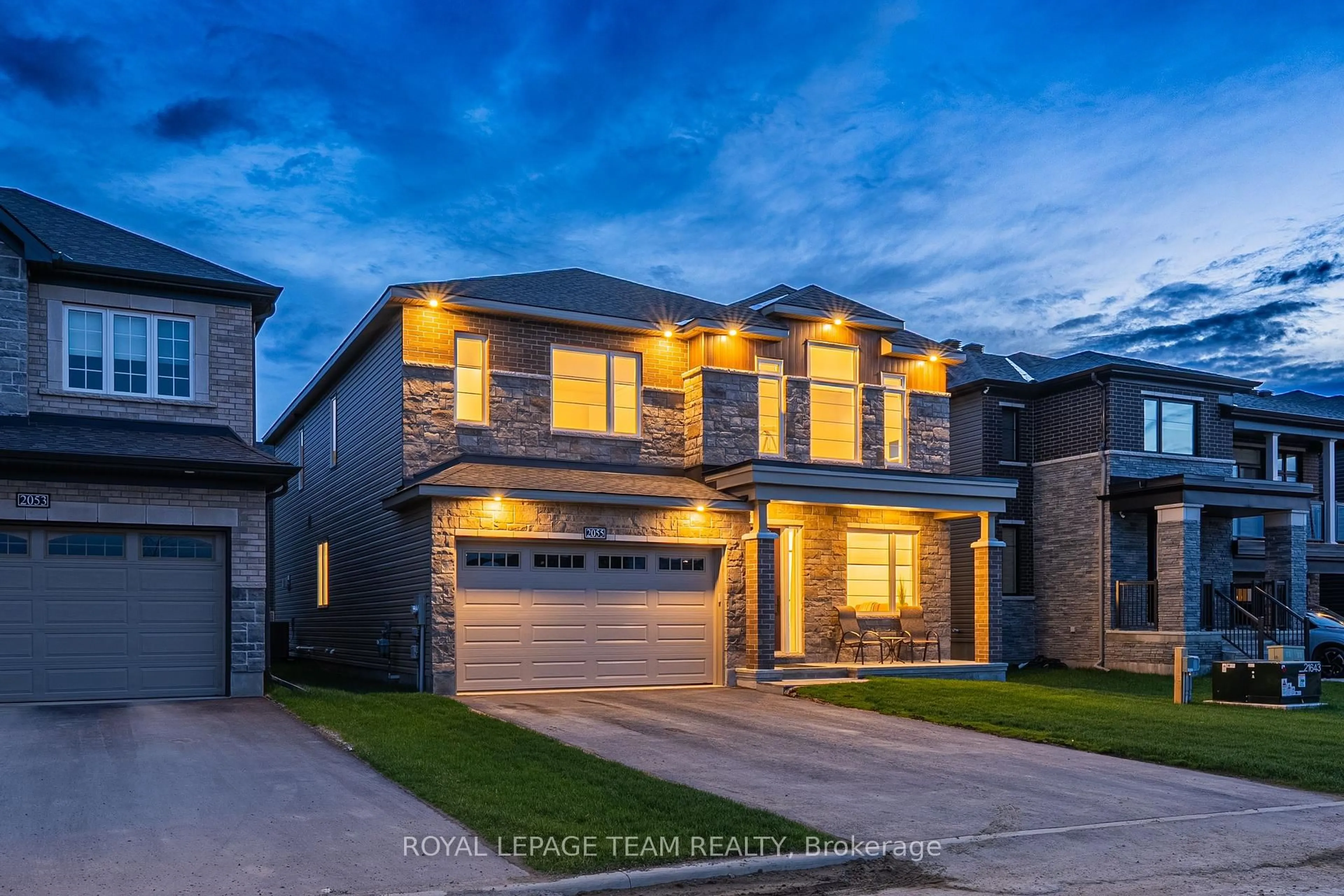 Home with brick exterior material, street for 2055 Wanderer Ave, Manotick Ontario K4M 0W9