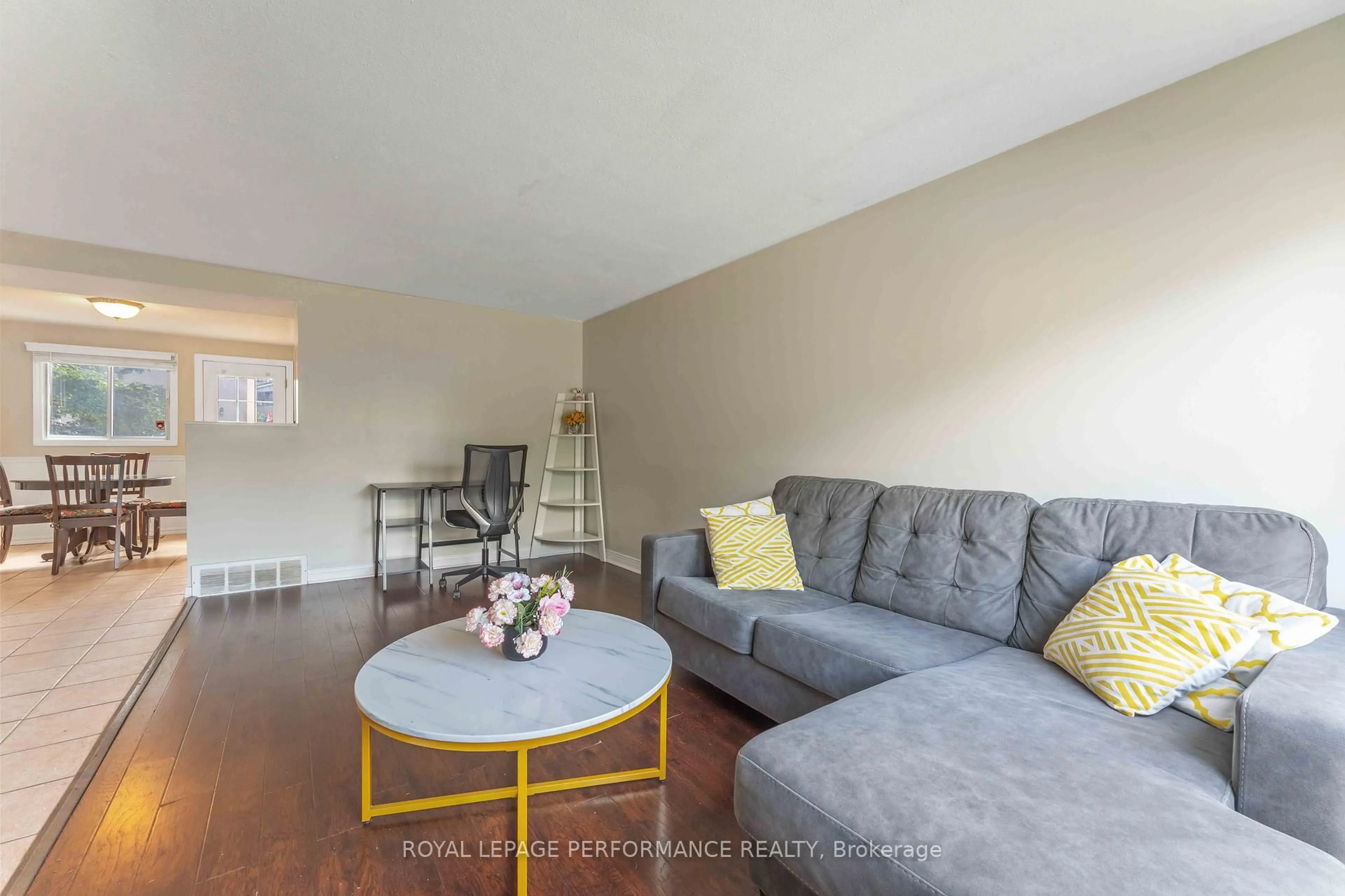 Living room with furniture, unknown for 1439 Bethamy Lane #28, Ottawa Ontario K1J 8P7