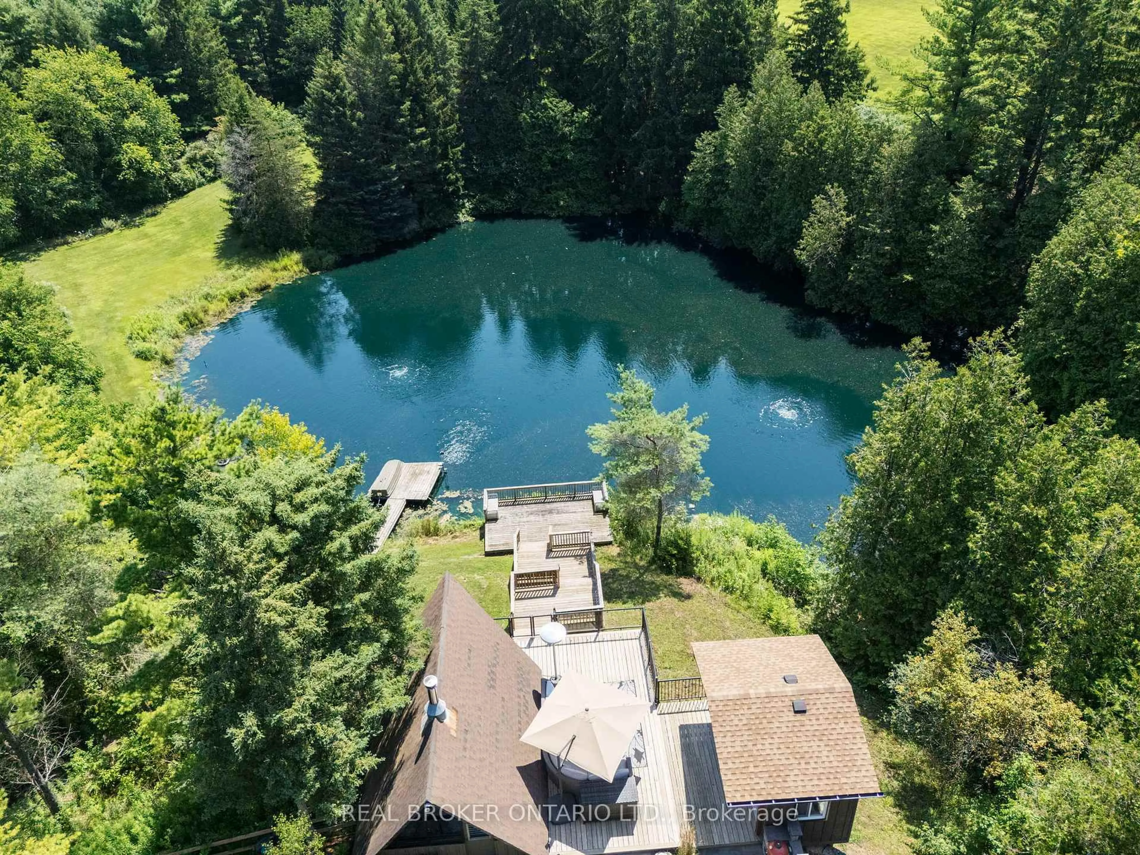 A pic from outside/outdoor area/front of a property/back of a property/a pic from drone, water/lake/river/ocean view for 182 Governor's Rd Rd, Brant Ontario N3L 3E1