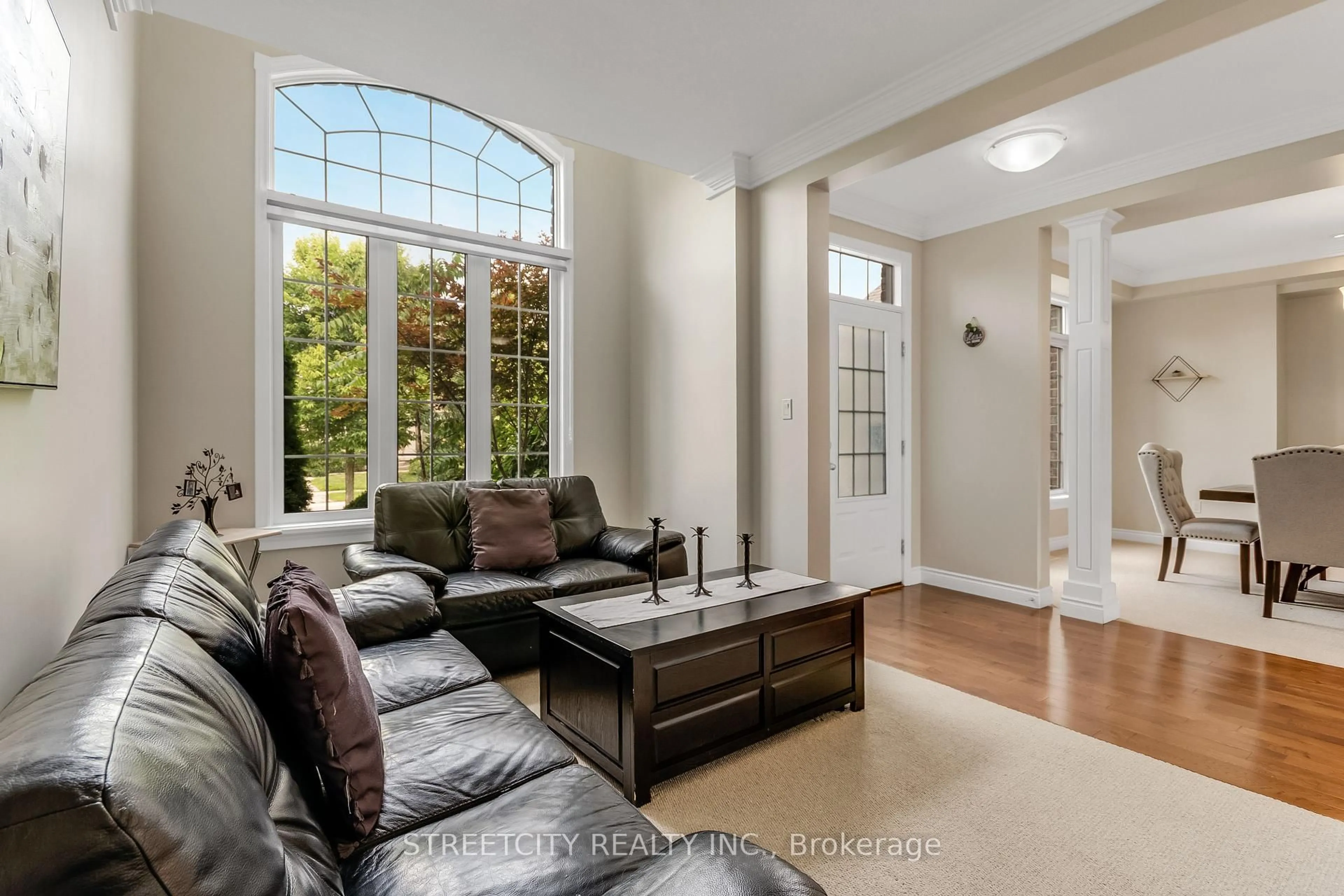 Living room with furniture, ceramic/tile floor for 357 South Carriage Way, London North Ontario N6G 0B2