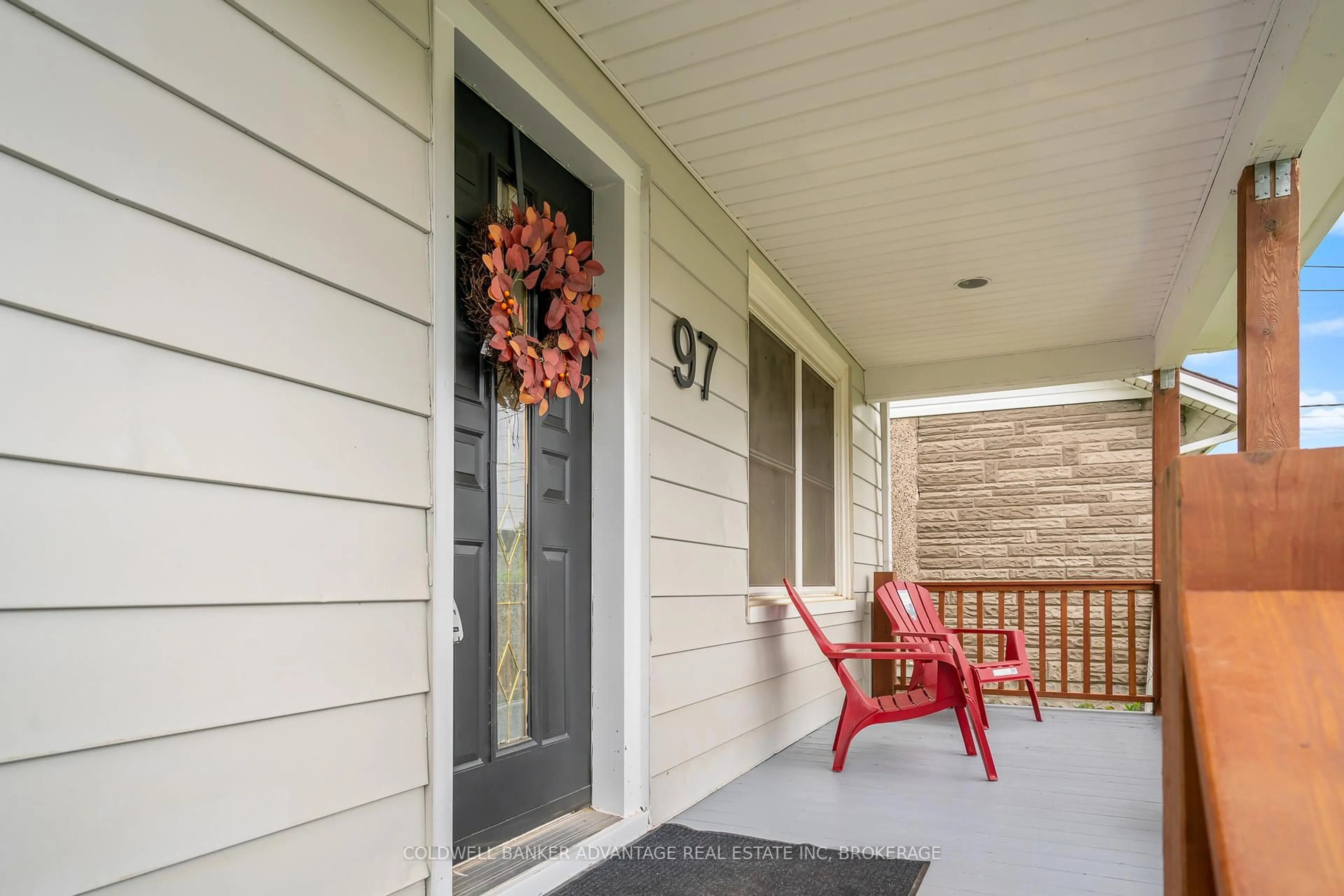 Unknown for 97 Delhi St, Port Colborne Ontario L3K 3L1