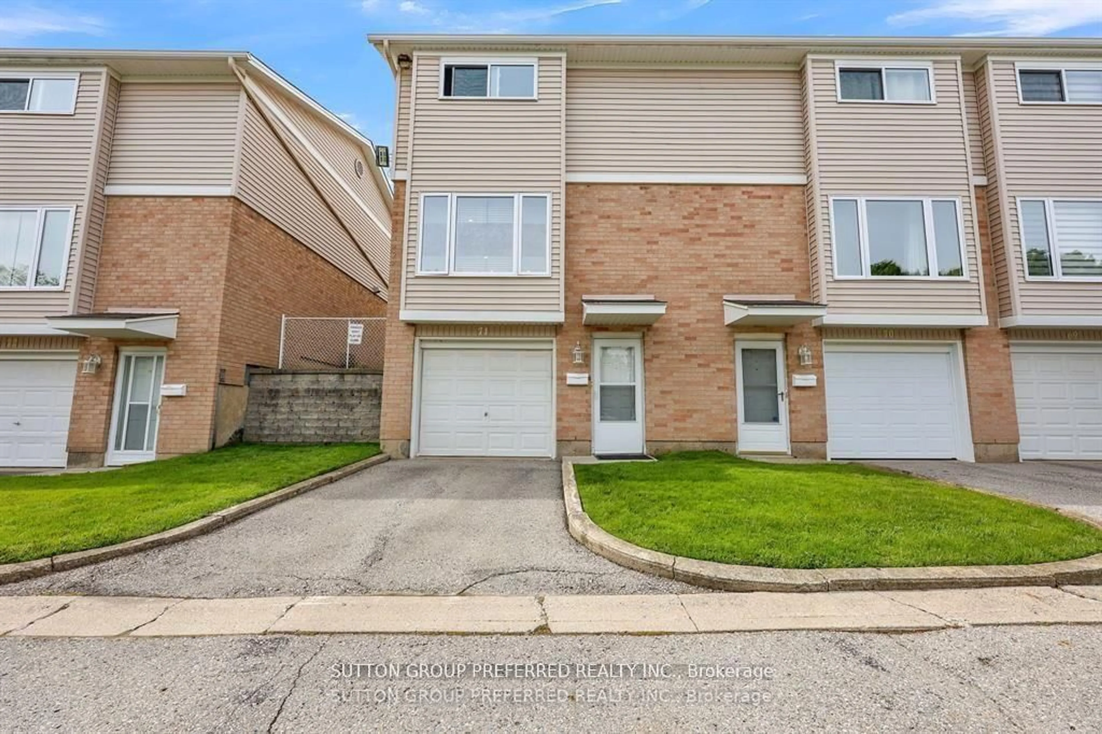 Unknown for 320 Westminster Ave #71, London South Ontario N6C 5H5