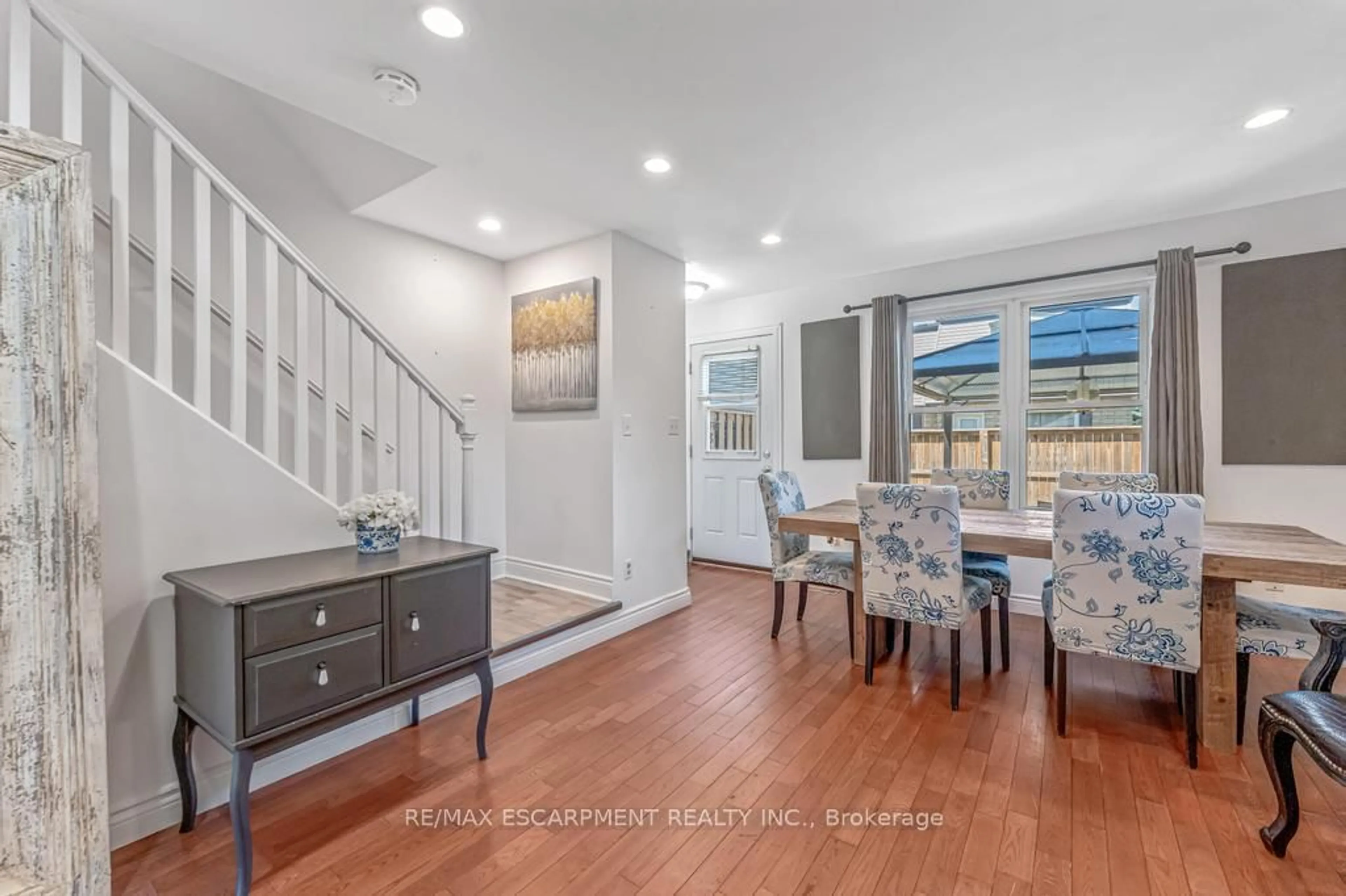 Dining room, unknown for 1265 FENNELL Ave, Hamilton Ontario L8T 1T3