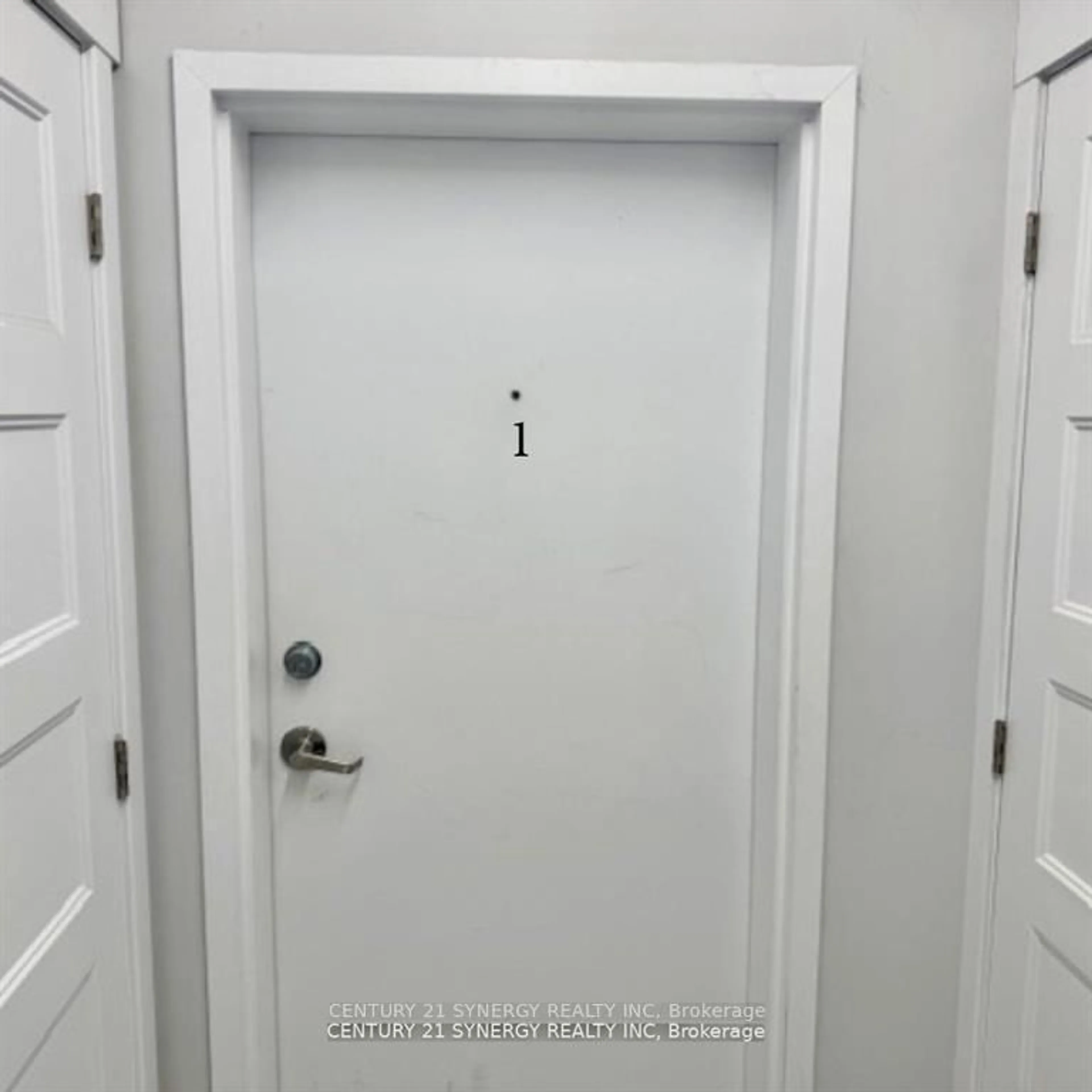 Indoor entryway for 100 Laurier St, Casselman Ontario K0A 1M0