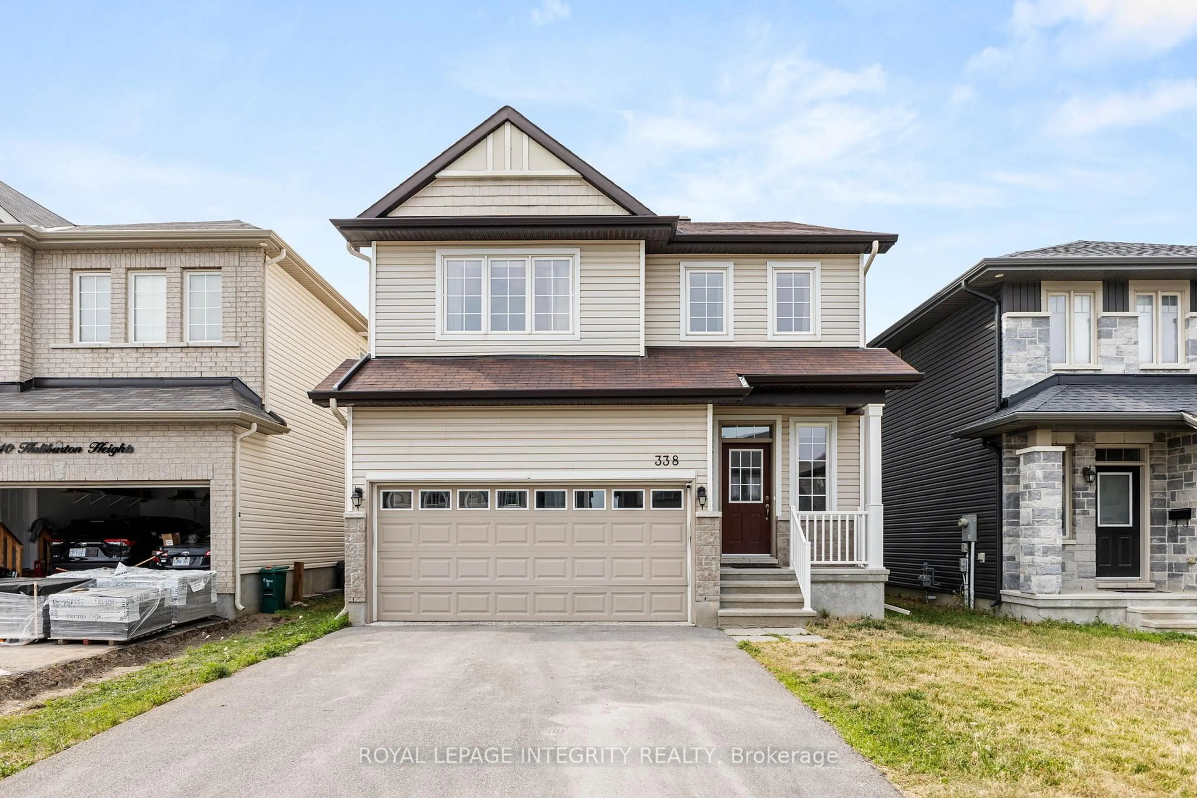 Home with vinyl exterior material, street for 338 Haliburton Hts, Ottawa Ontario K2V 0G1