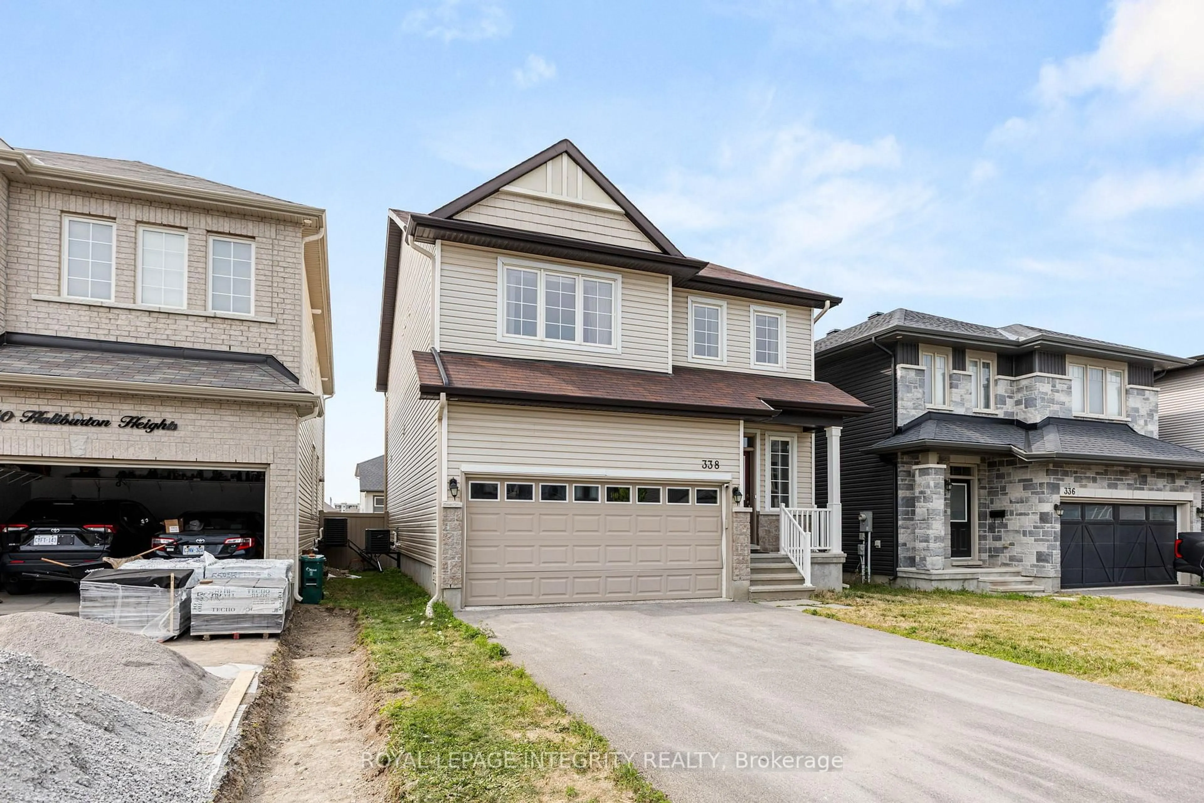 Unknown for 338 Haliburton Hts, Ottawa Ontario K2V 0G1