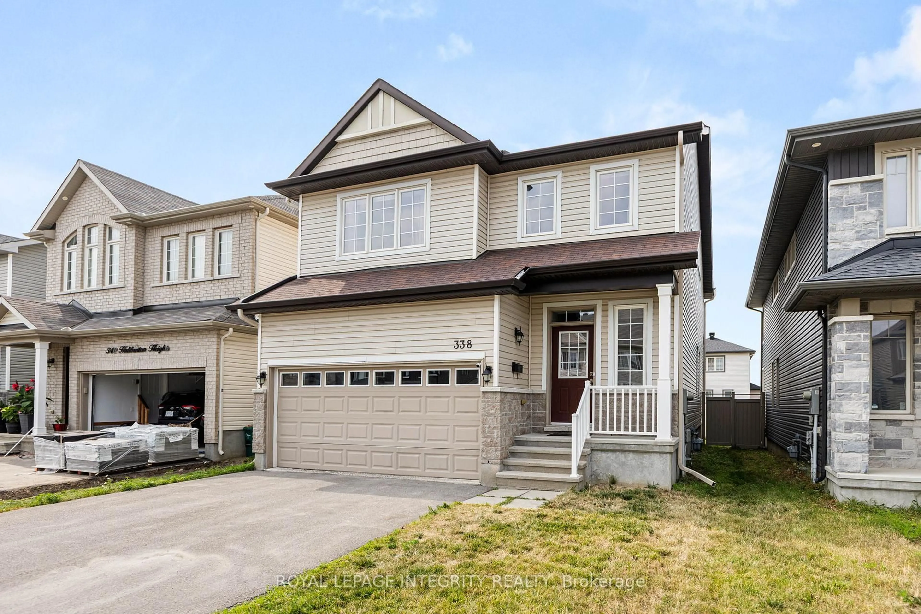 Home with vinyl exterior material, street for 338 Haliburton Hts, Ottawa Ontario K2V 0G1