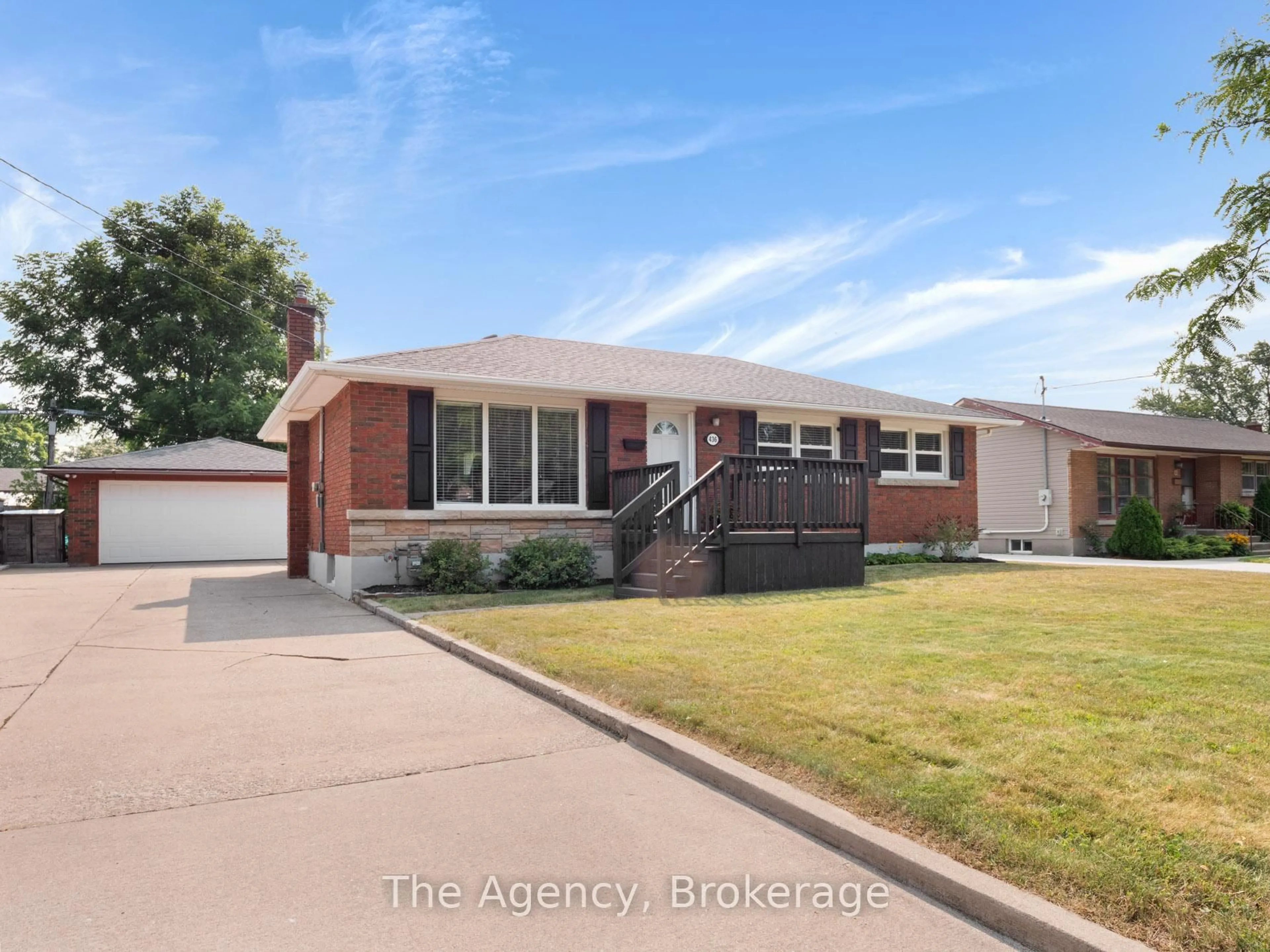 Home with brick exterior material, street for 436 Bunting Rd, St. Catharines Ontario L2M 3Z4
