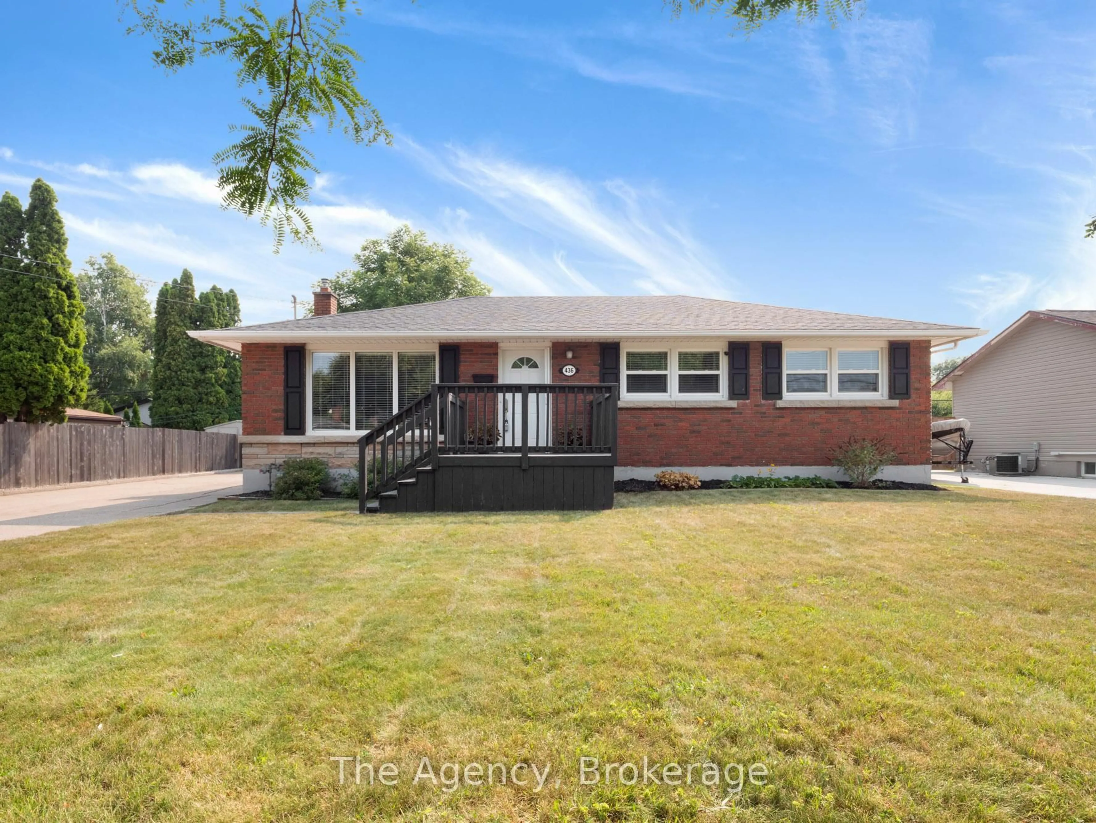 Home with brick exterior material, street for 436 Bunting Rd, St. Catharines Ontario L2M 3Z4