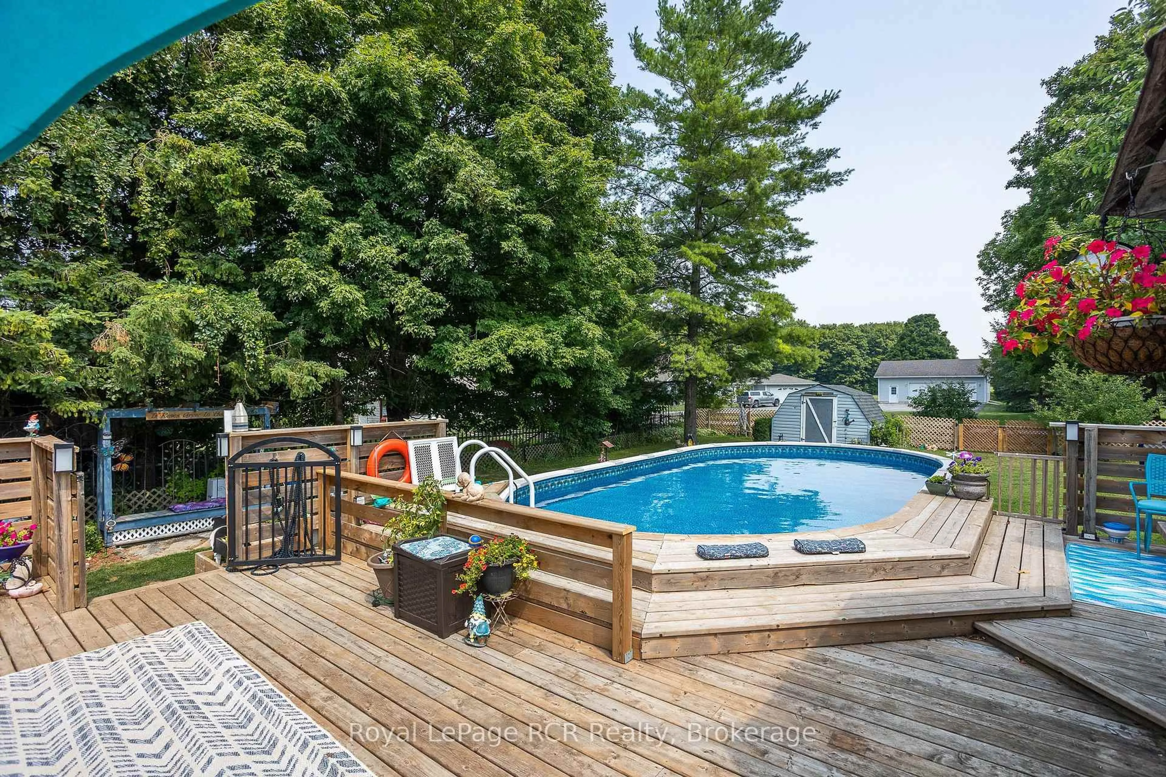 Pool for 113 Glenwood Pl, West Grey Ontario N0C 1H0