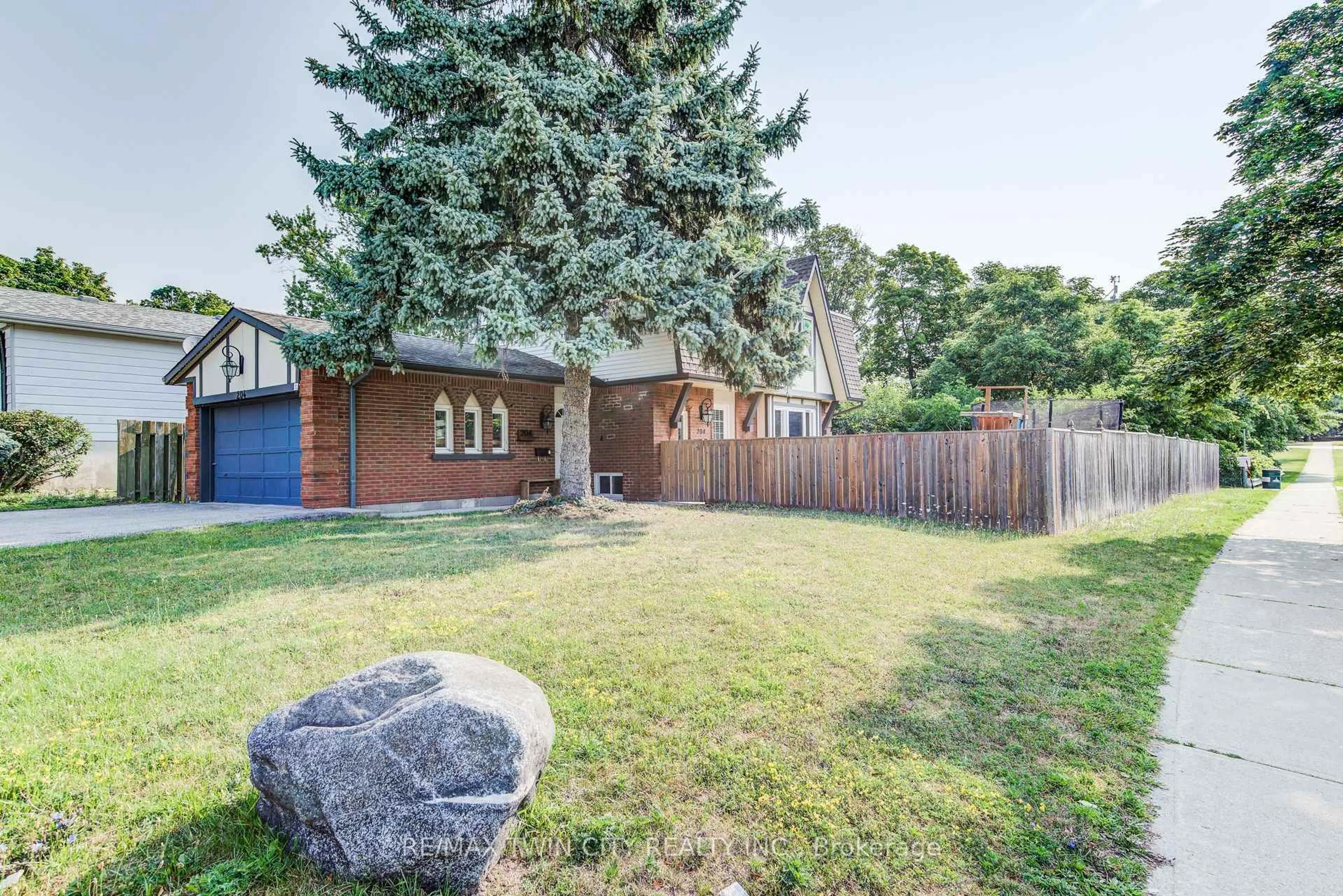 Unknown for 204 Country Hill Dr, Kitchener Ontario N2E 1R6
