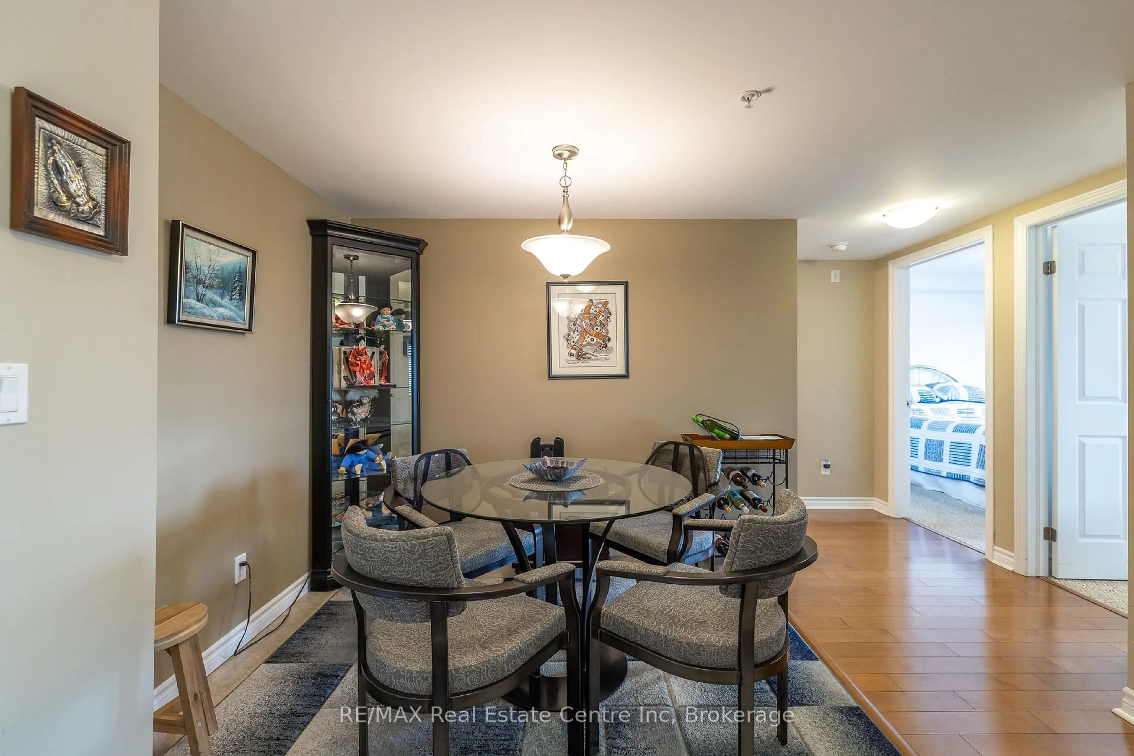 Dining room, unknown for 645 St David St #413, Centre Wellington Ontario N1M 0A9