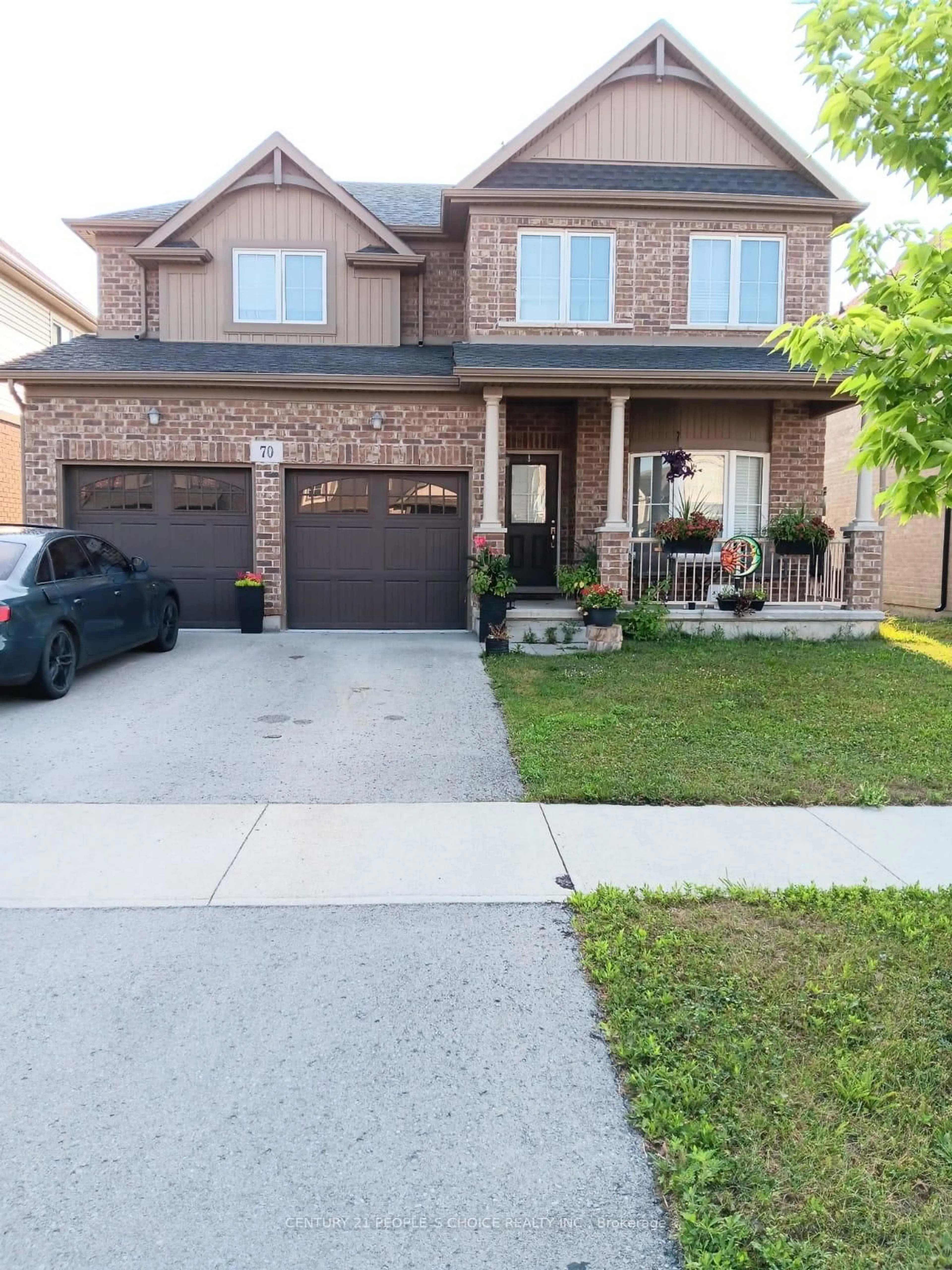 Home with brick exterior material, street for 70 Crow St, Welland Ontario L3B 5N8