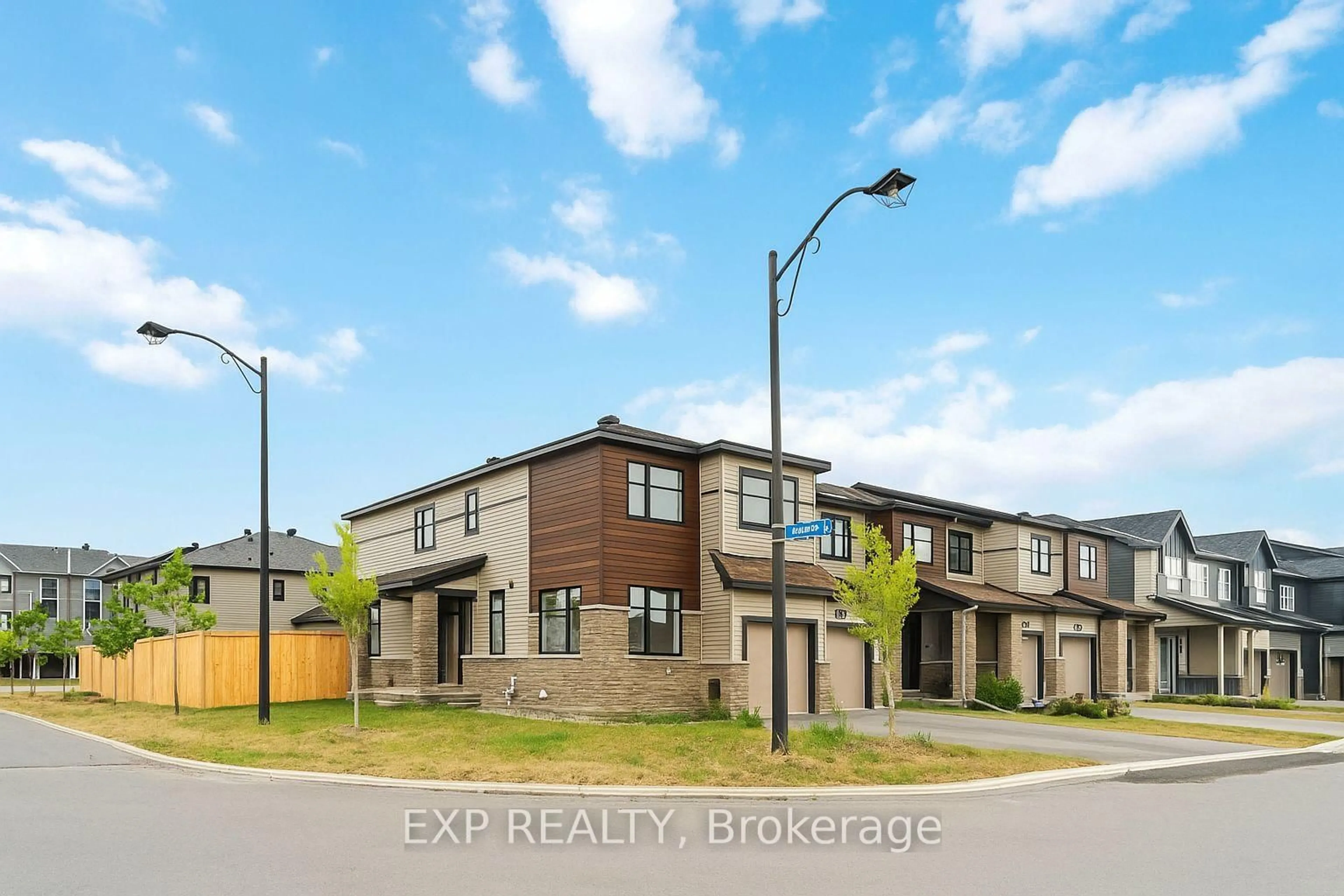 A pic from outside/outdoor area/front of a property/back of a property/a pic from drone, street for 729 Doneraile Walk, Ottawa Ontario K2J 7B9