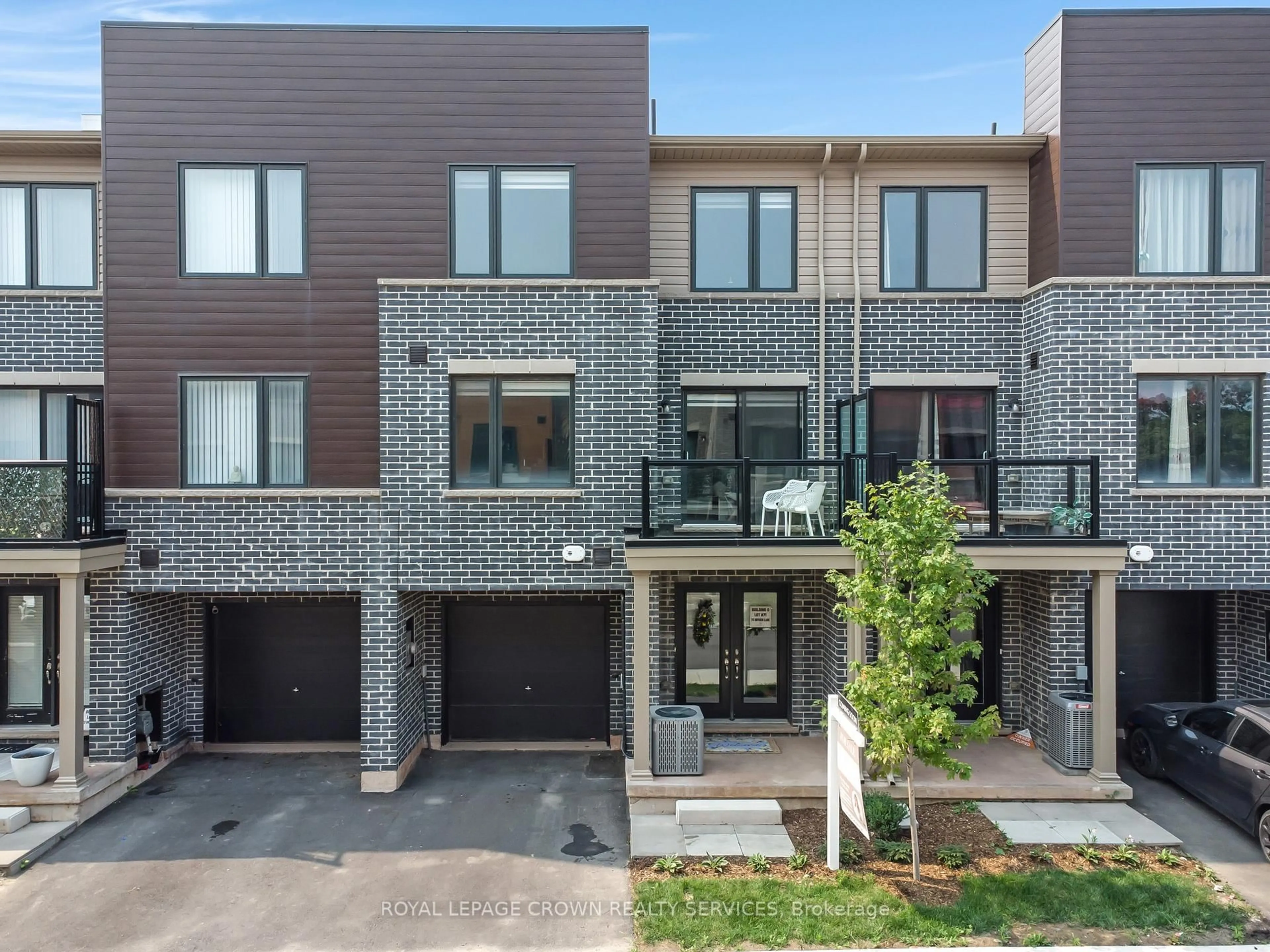 Home with brick exterior material, street for 75 Dryden Lane, Hamilton Ontario L8H 1C1