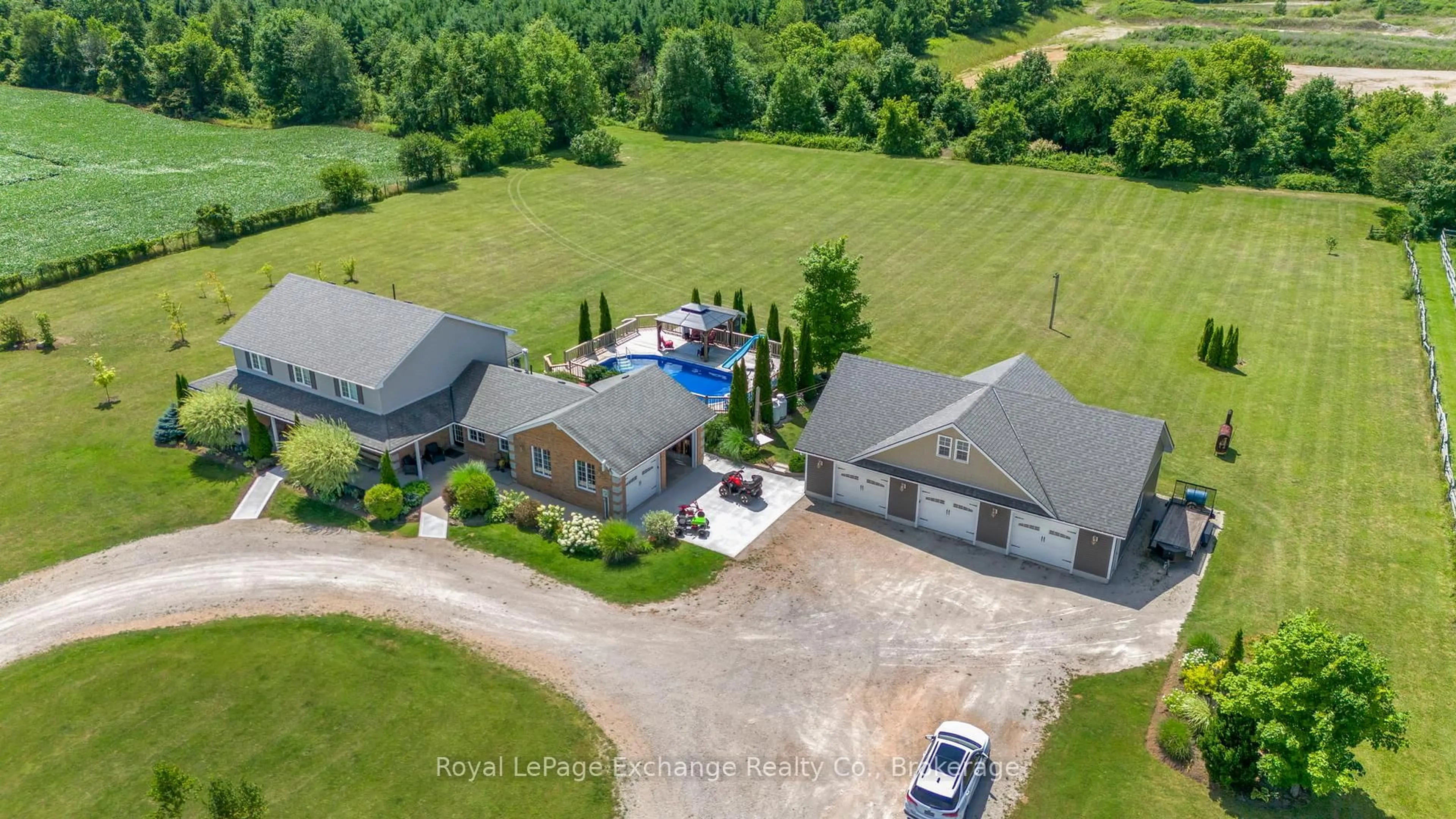 A pic from outside/outdoor area/front of a property/back of a property/a pic from drone, unknown for 014062 BRUCE COUNTY RD 10, Brockton Ontario N0G 1S0