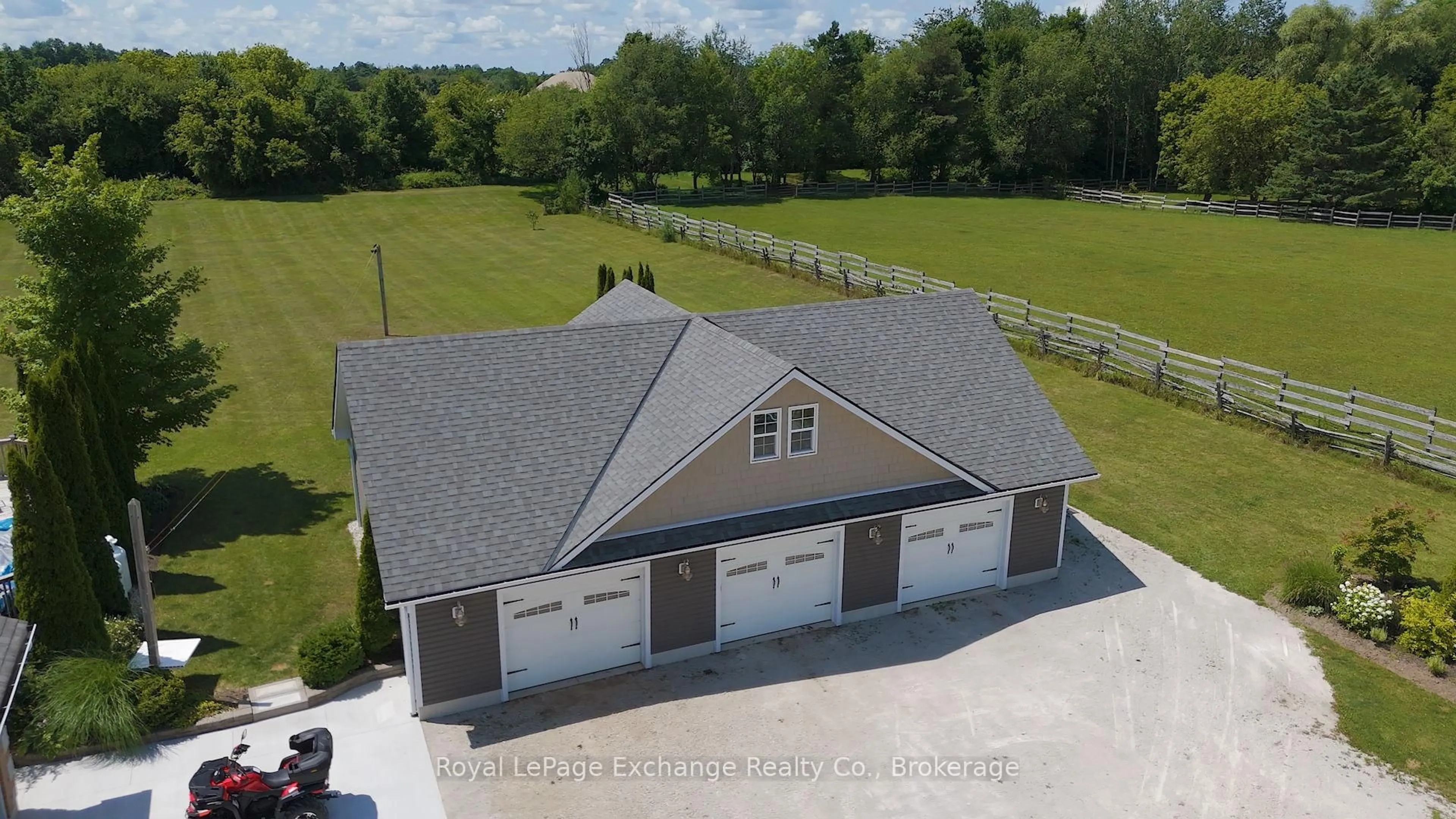 A pic from outside/outdoor area/front of a property/back of a property/a pic from drone, building for 014062 BRUCE COUNTY RD 10, Brockton Ontario N0G 1S0
